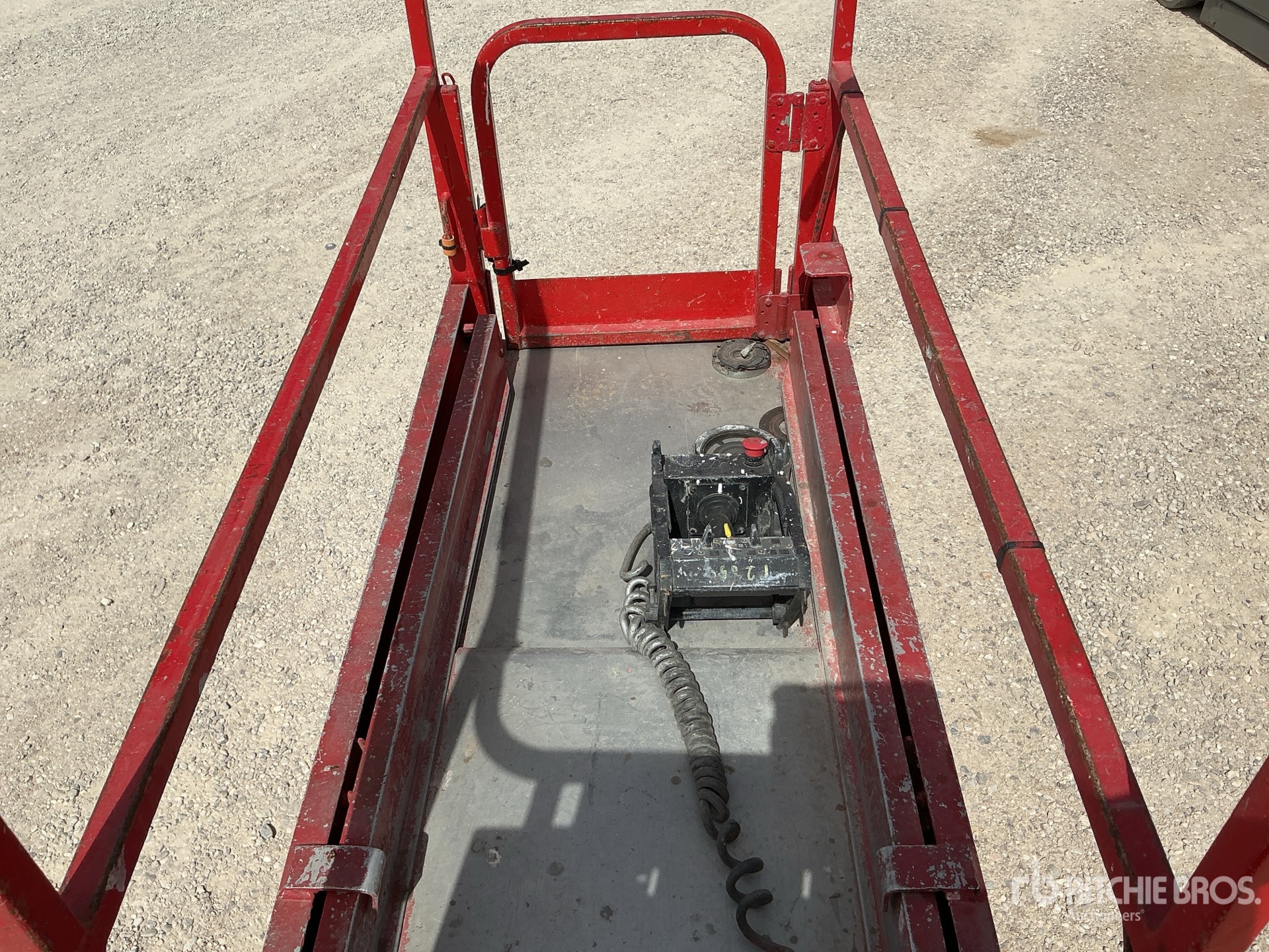 2007 JLG 1930ES