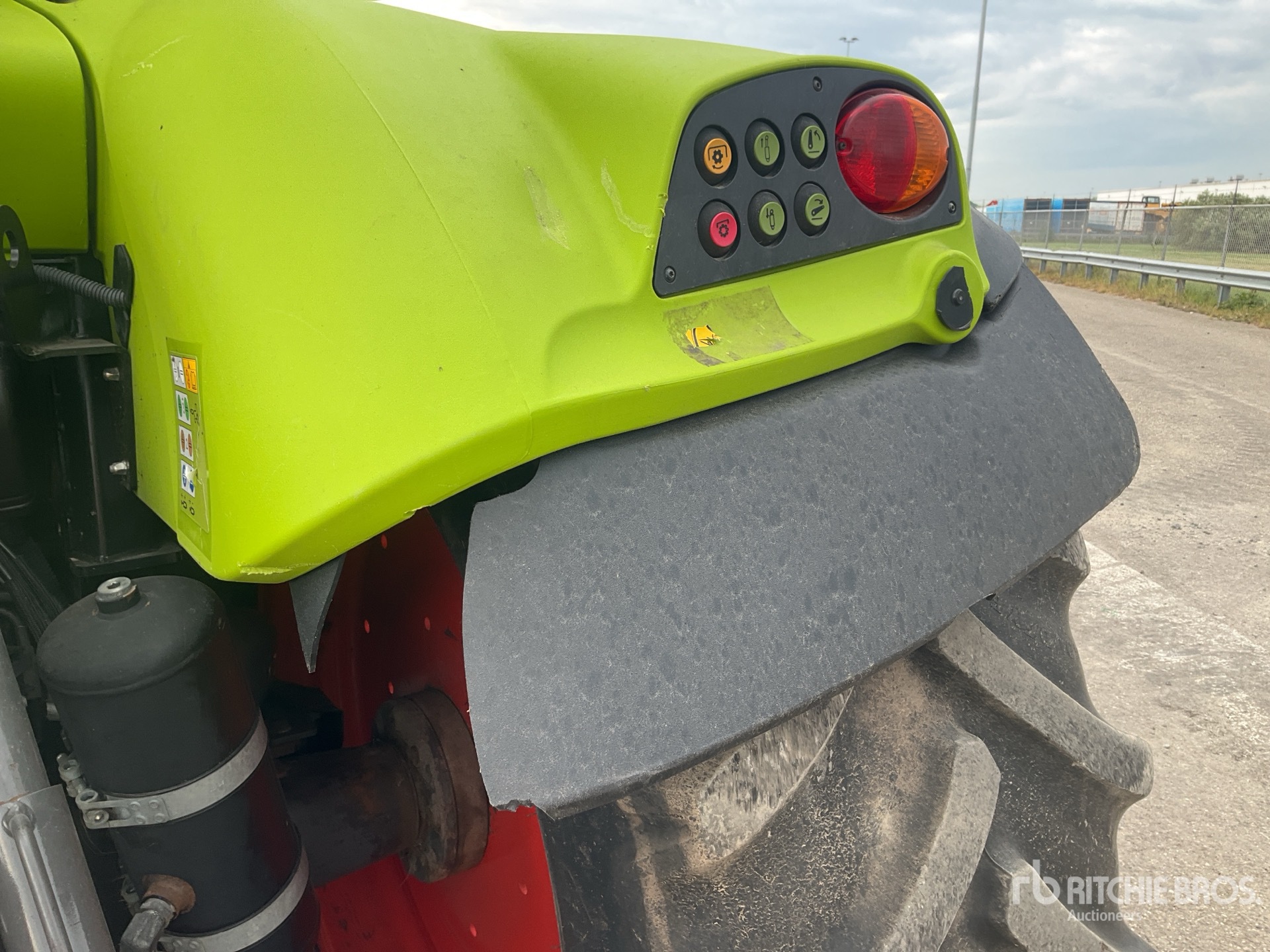 2021 Claas ARION 420