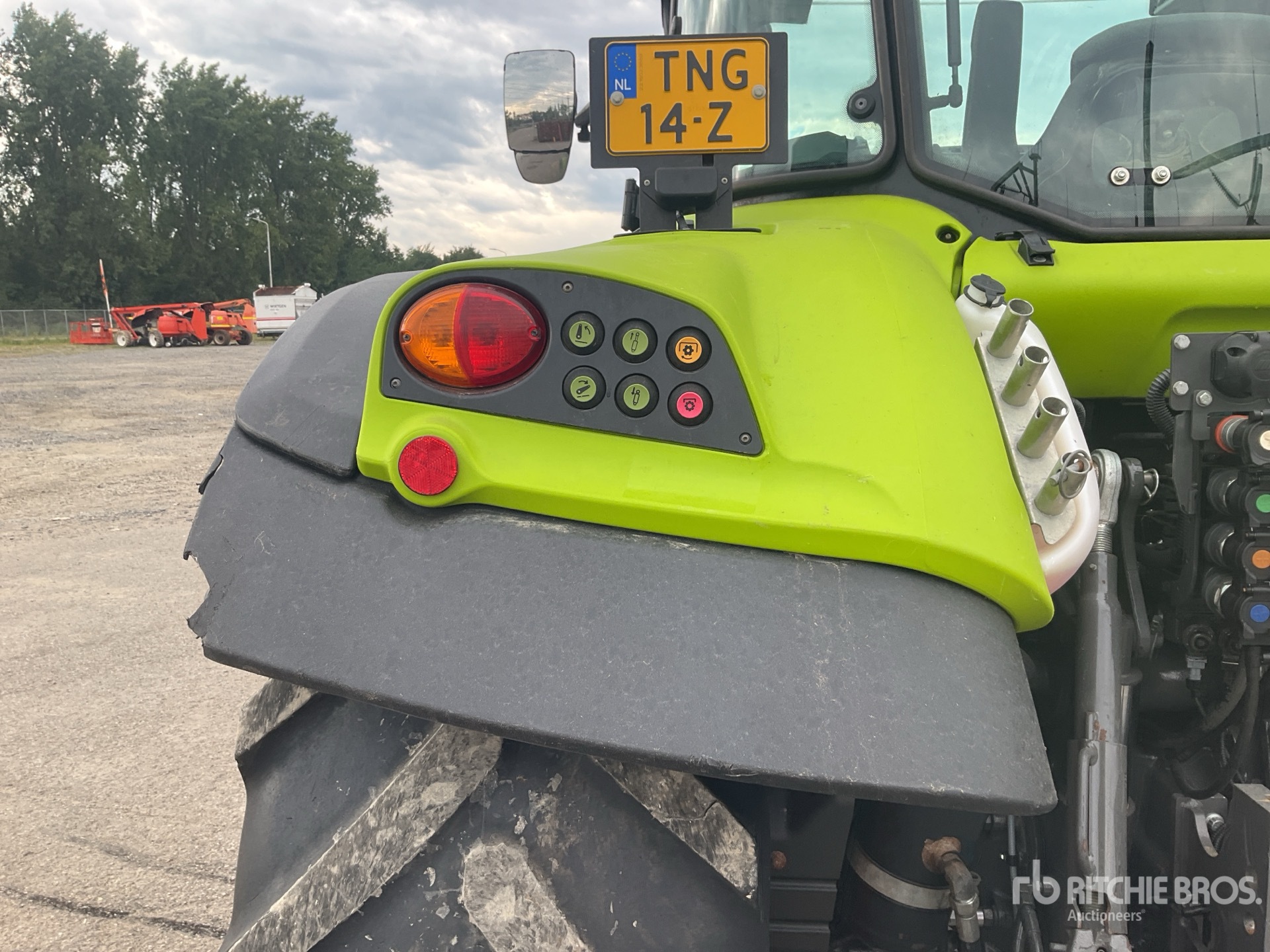 2021 Claas ARION 420