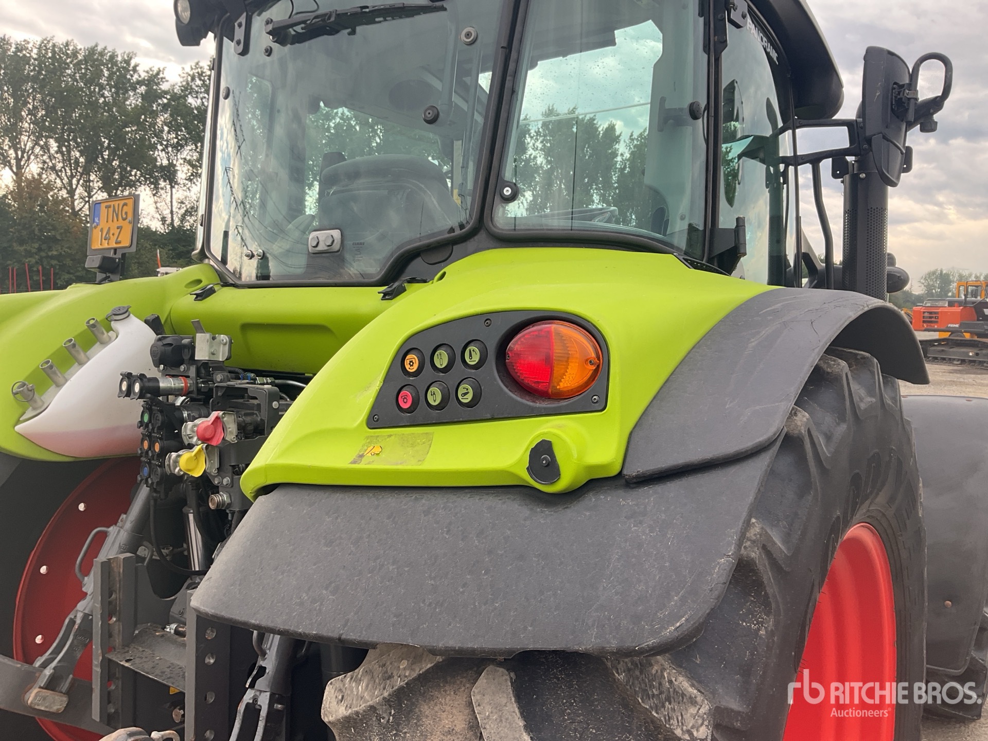 2021 Claas ARION 420