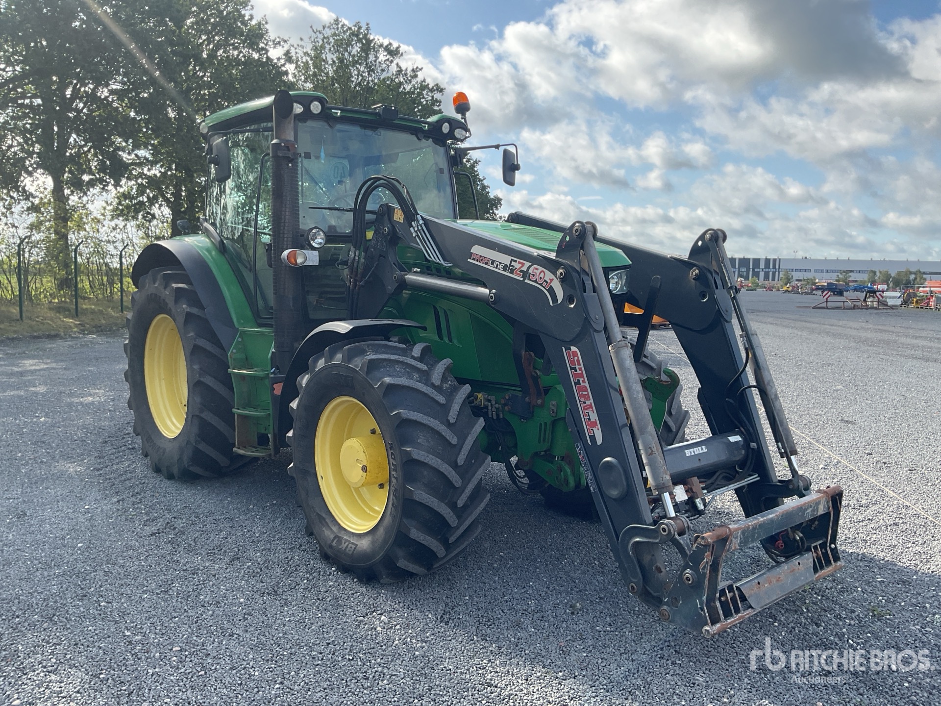2013 John Deere 6140R