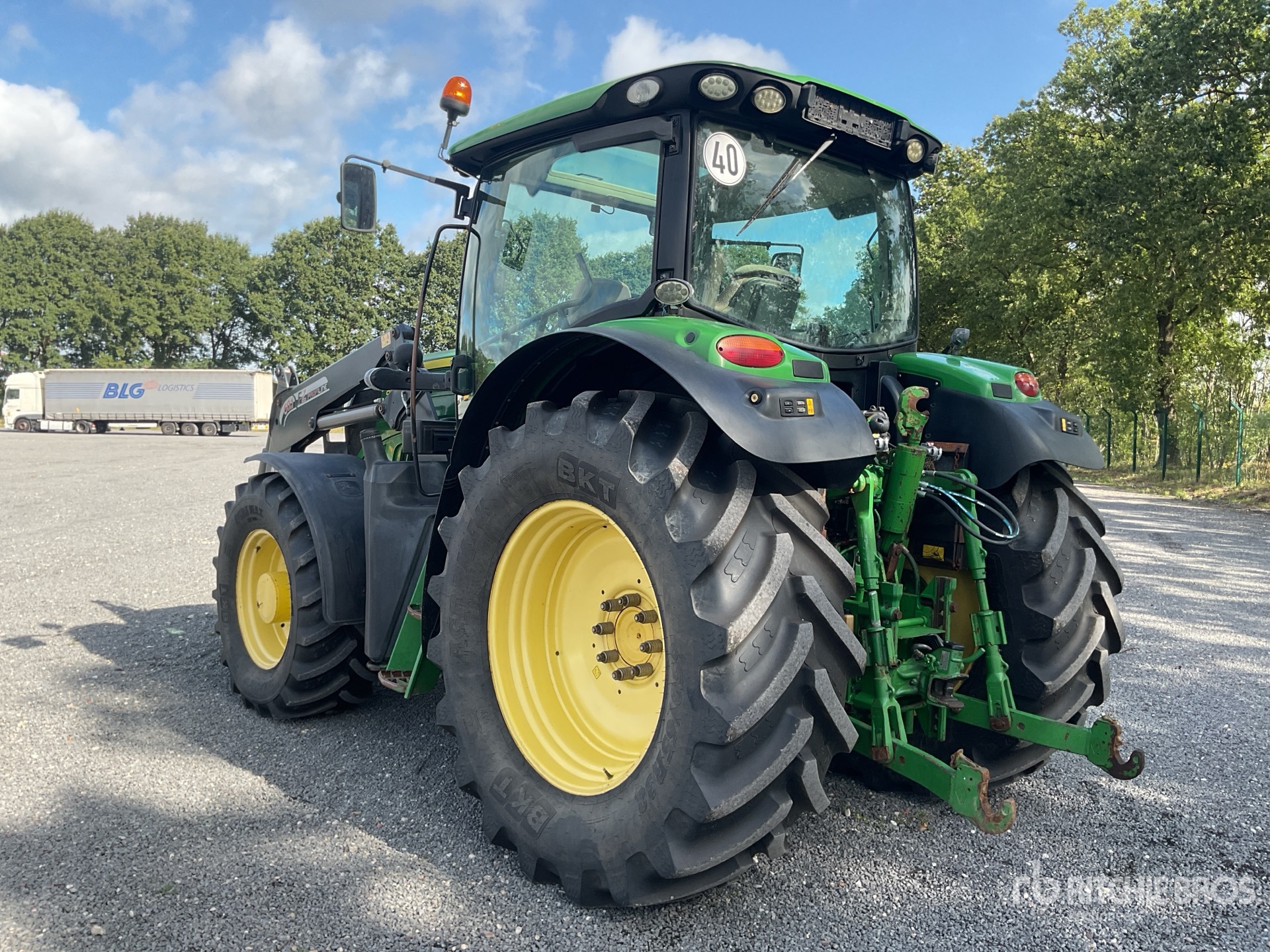 2013 John Deere 6140R