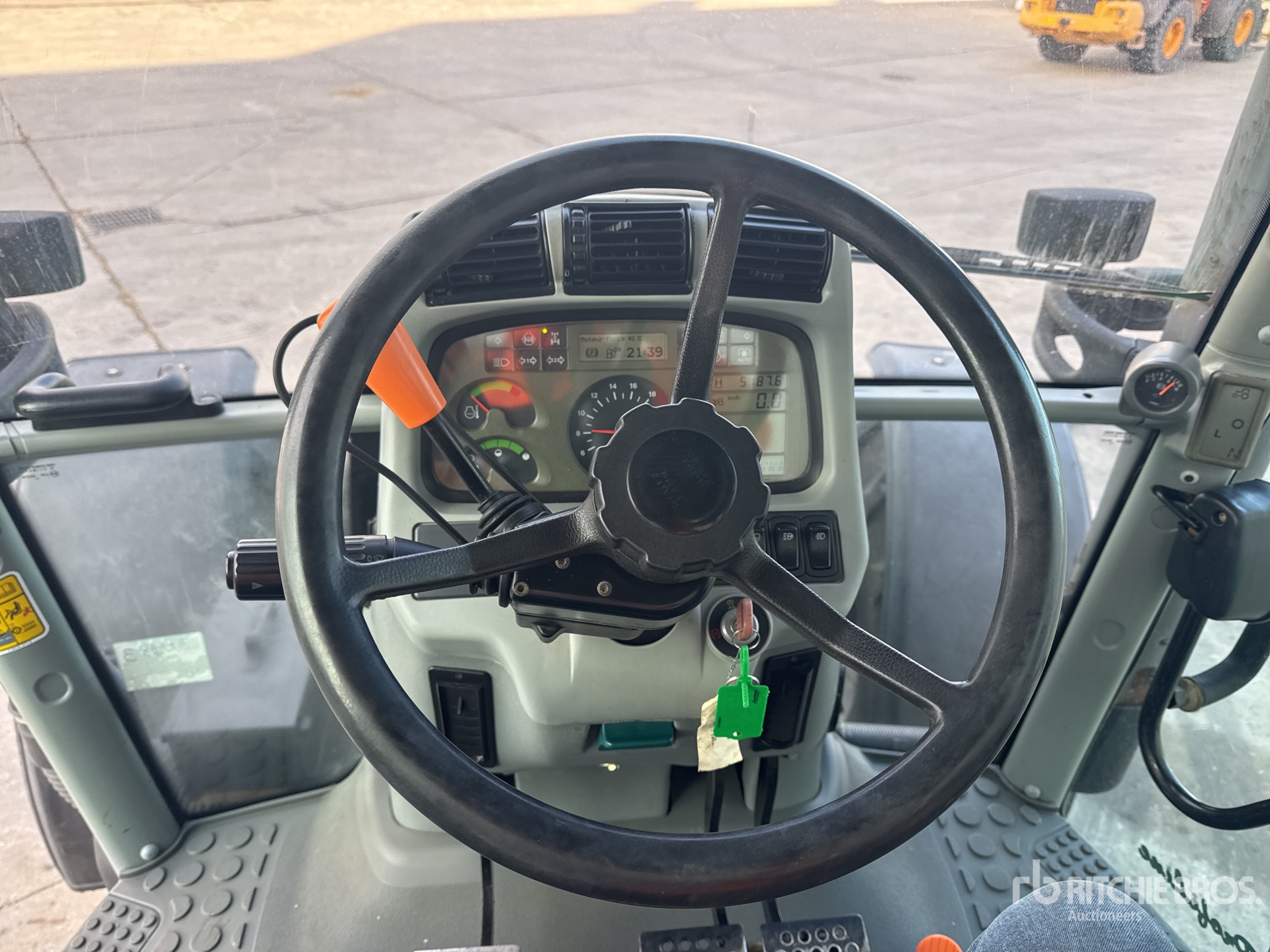 2011 Deutz-Fahr AGROTRON M625