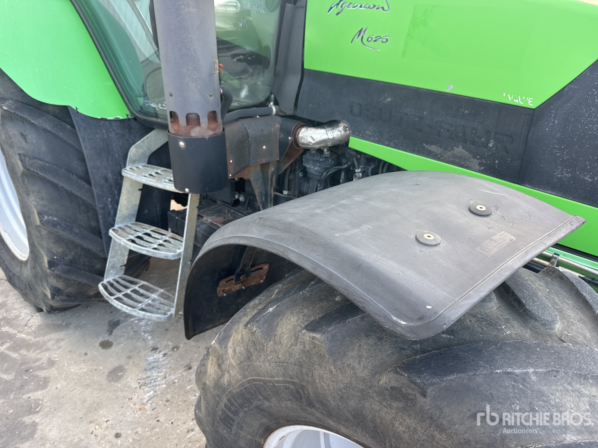 2011 Deutz-Fahr AGROTRON M625