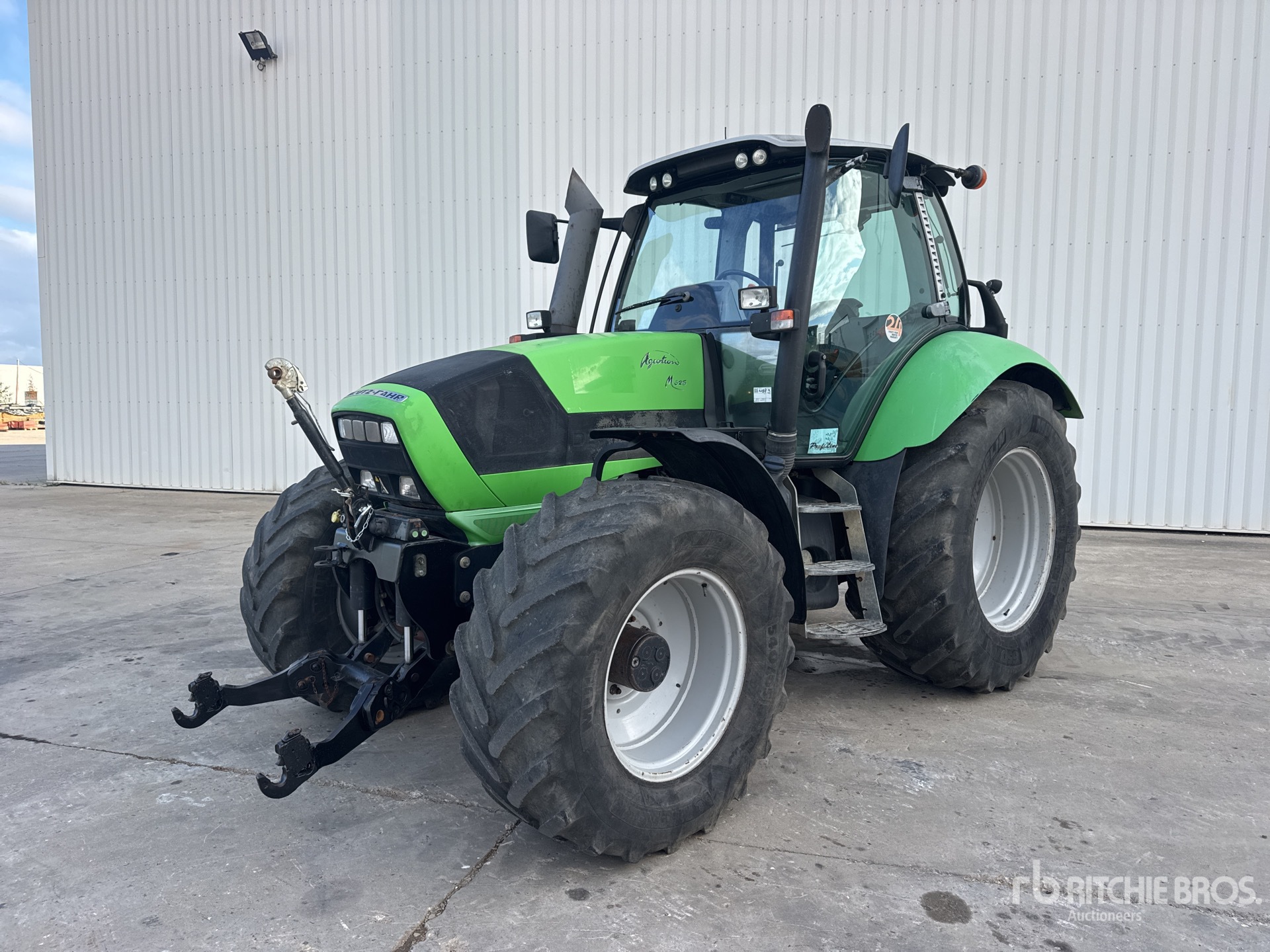 Photo of 2011 Deutz-Fahr AGROTRON M625
