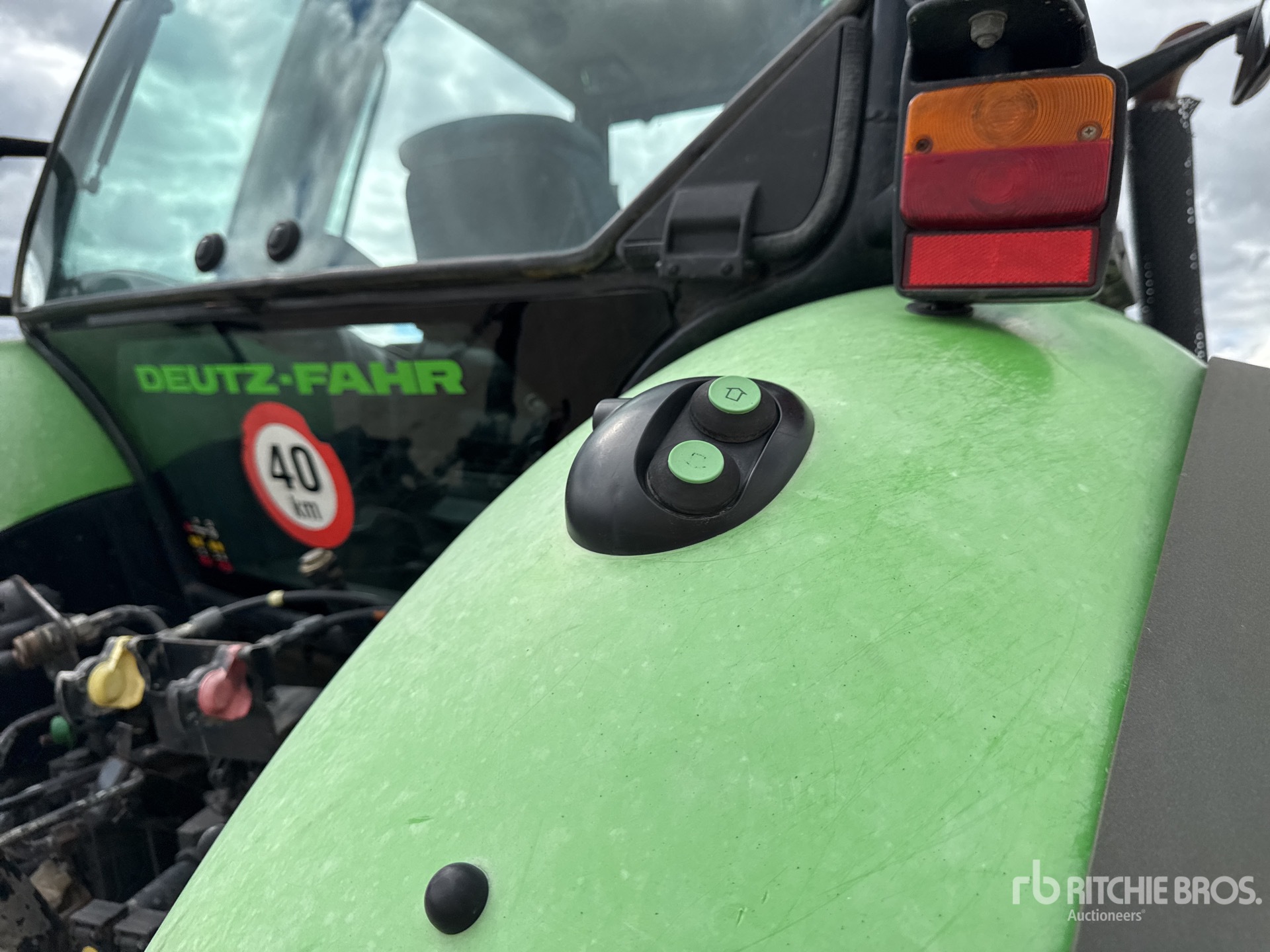 2002 Deutz-Fahr AGROTRON 150 MK3