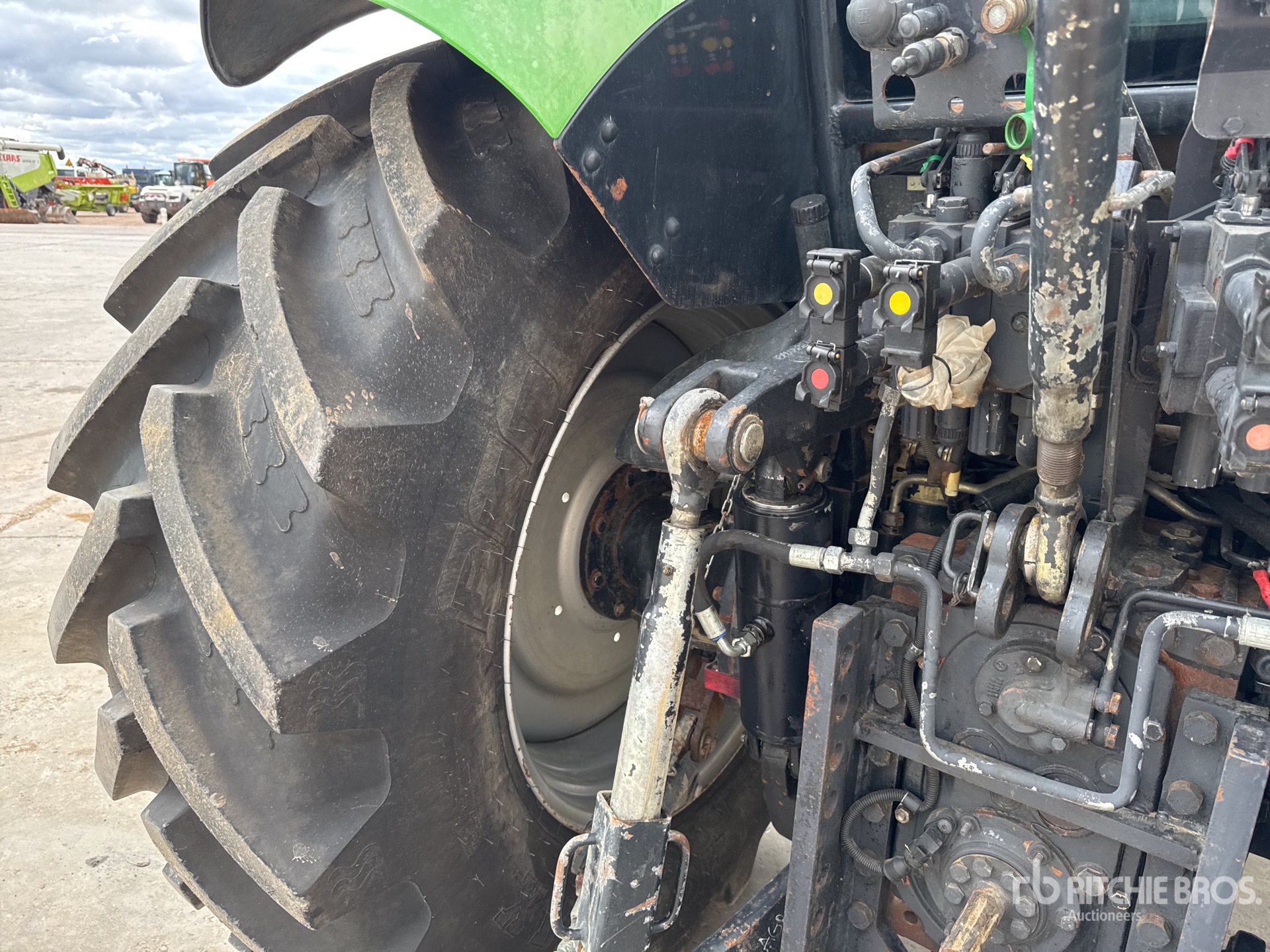 2002 Deutz-Fahr AGROTRON 150 MK3