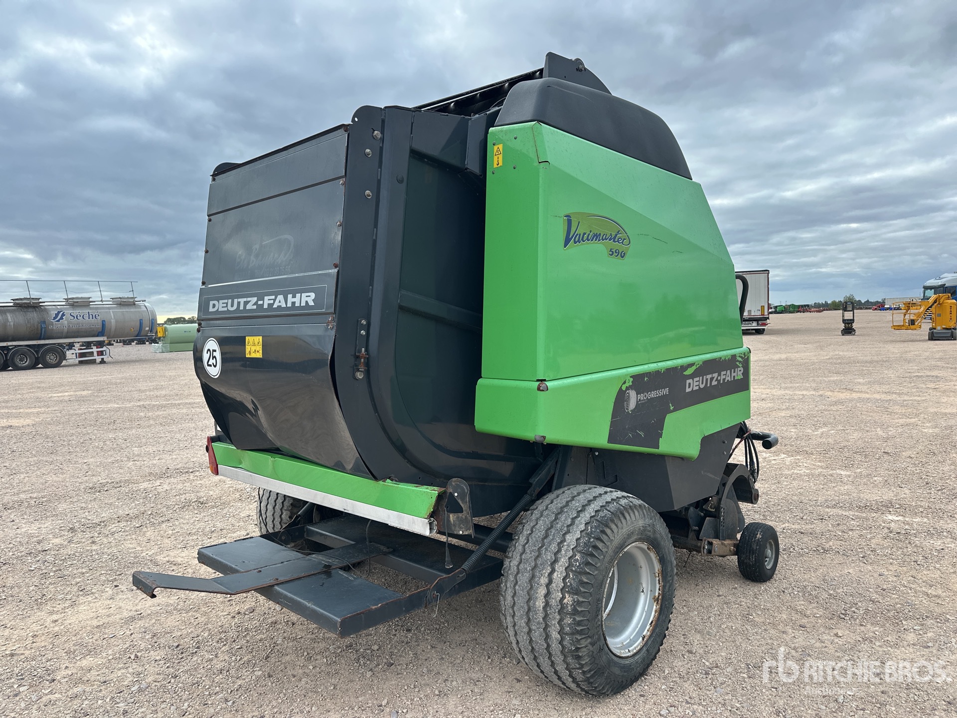 2012 Deutz-Fahr VARIMASTER 590