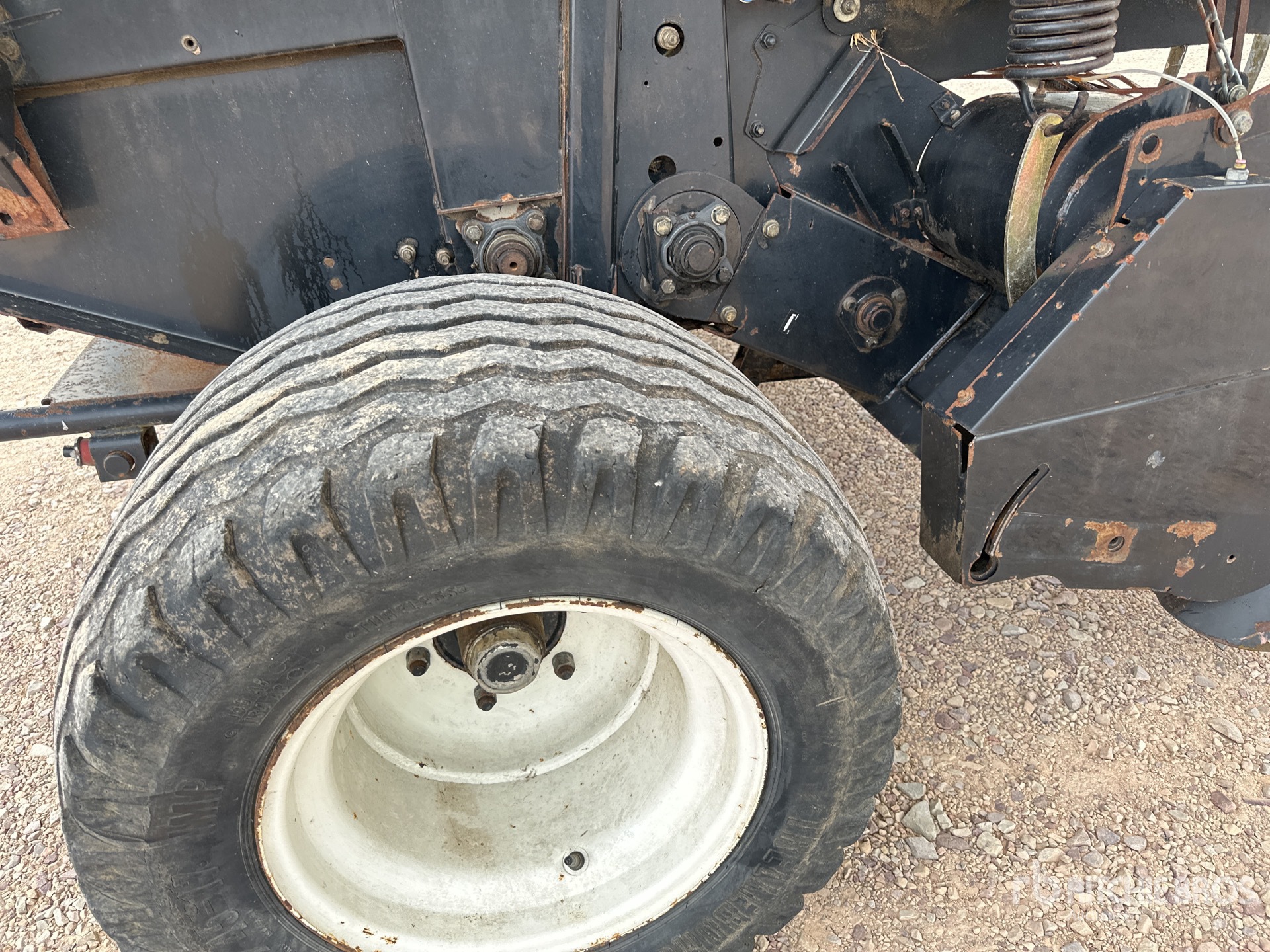 2006 New Holland BR740A