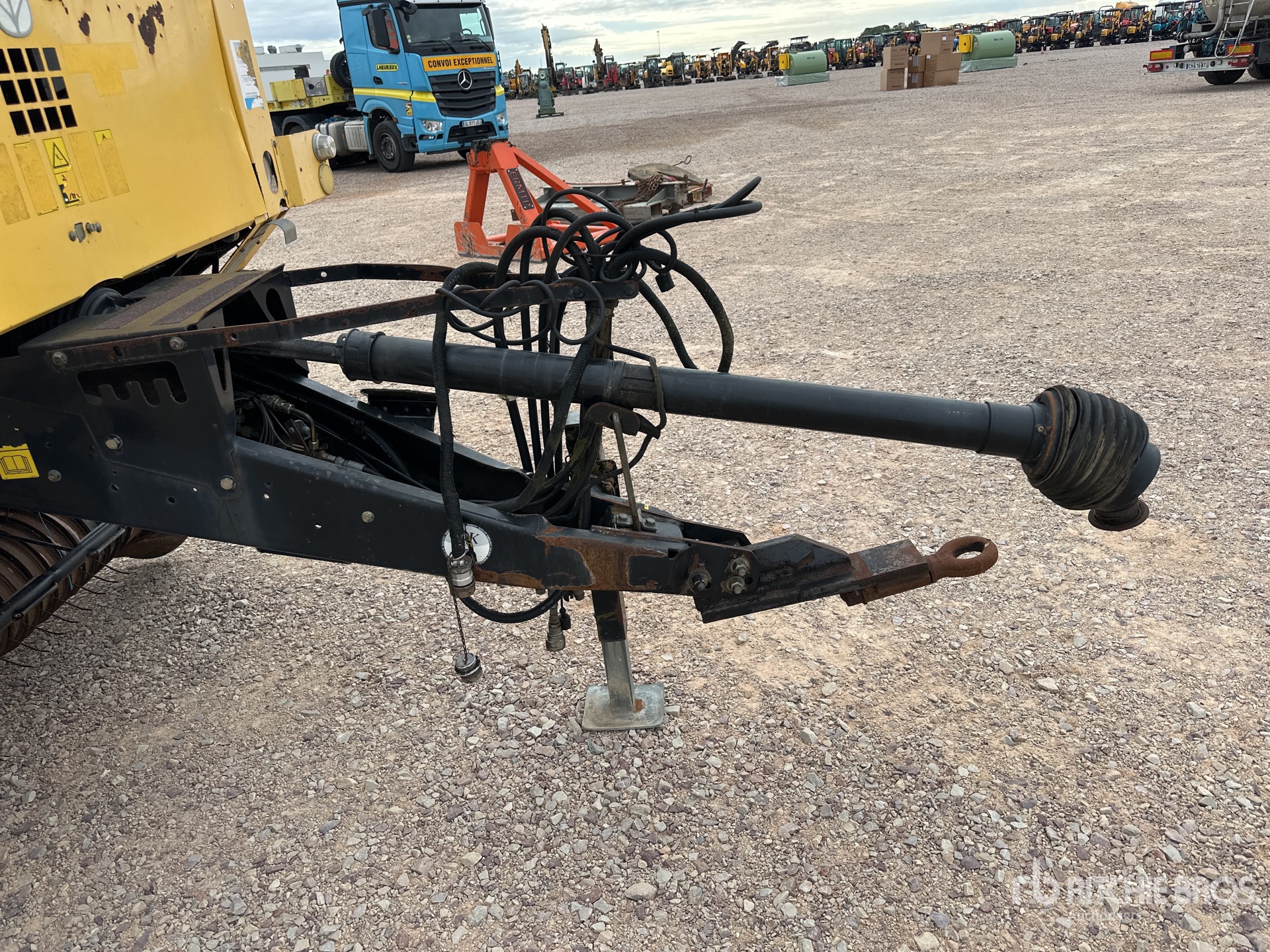 2006 New Holland BR750A