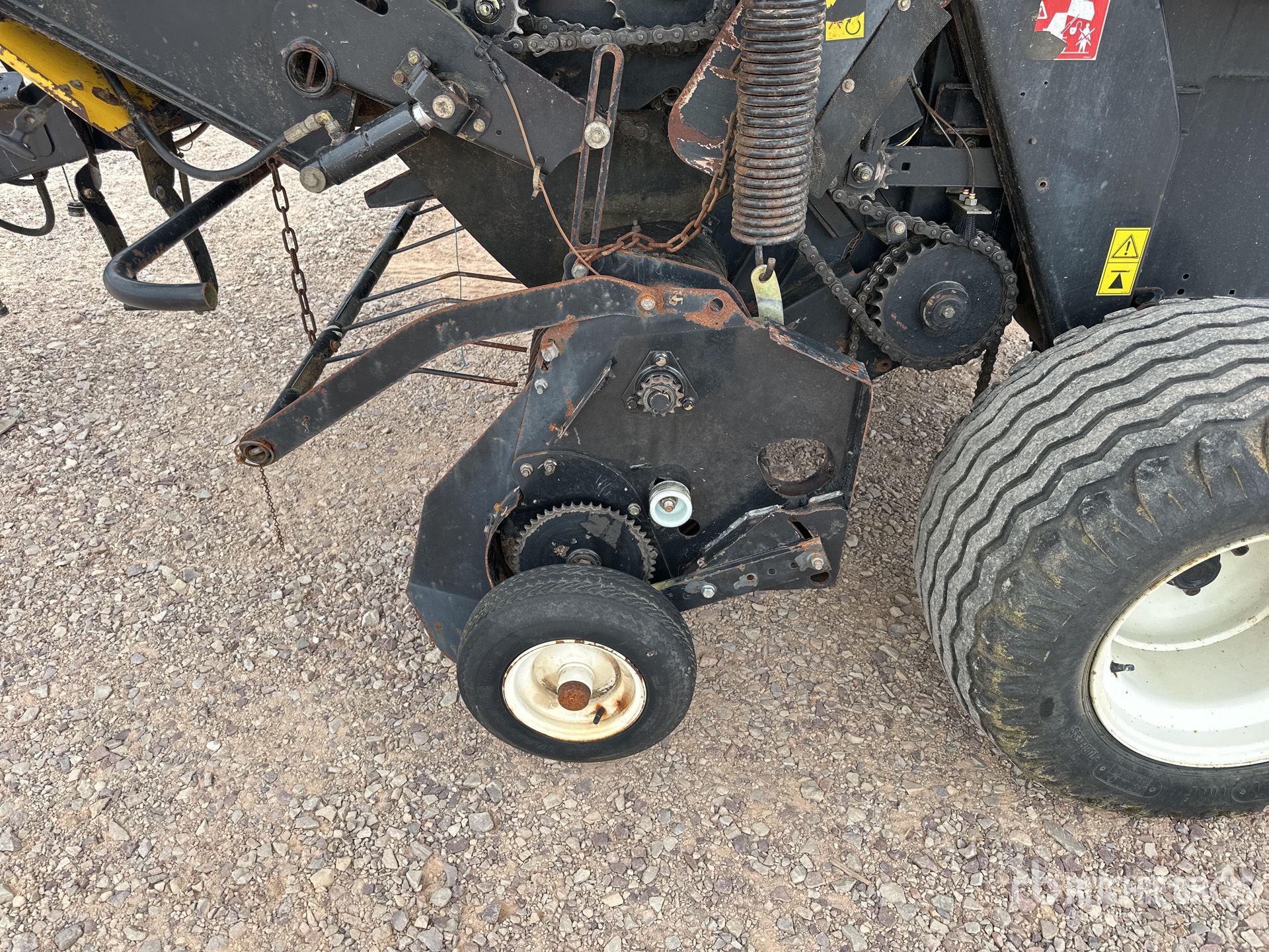 2006 New Holland BR750A