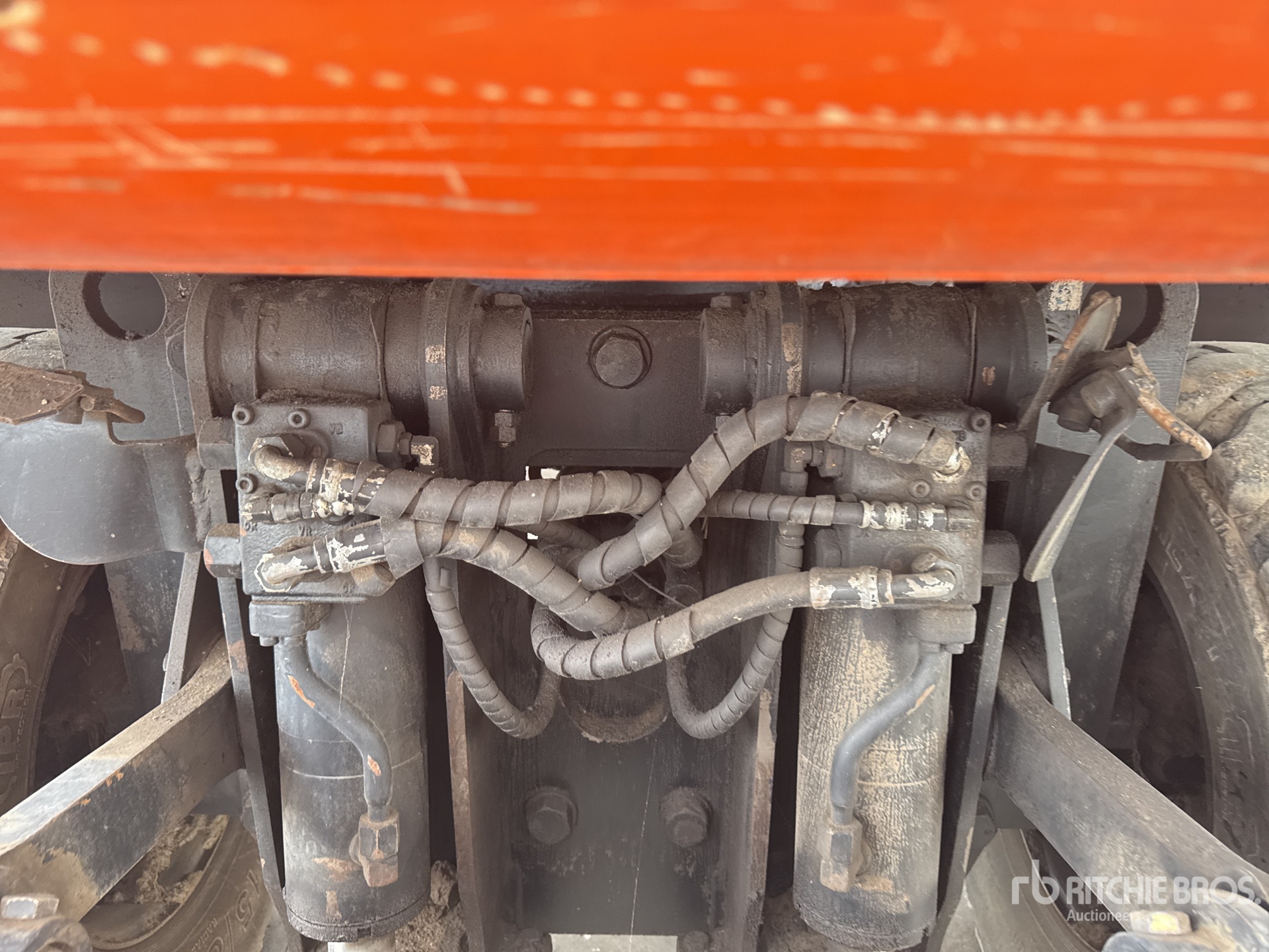2013 Hitachi ZX140W-3