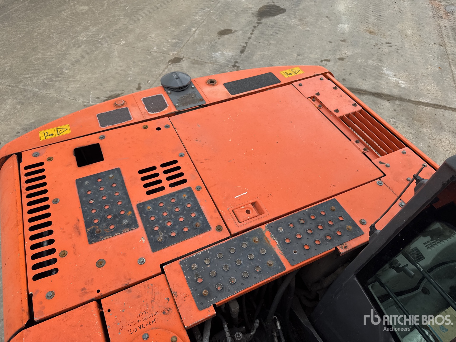 2013 Hitachi ZX140W-3