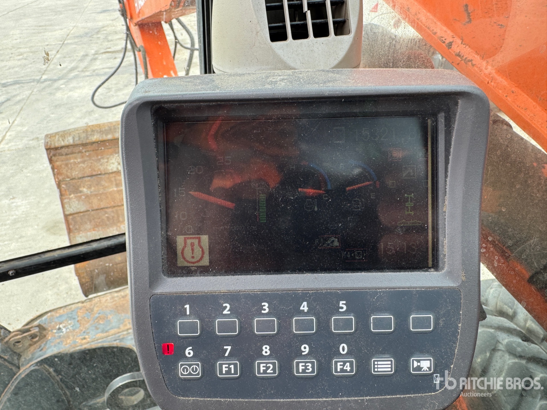 2013 Hitachi ZX140W-3