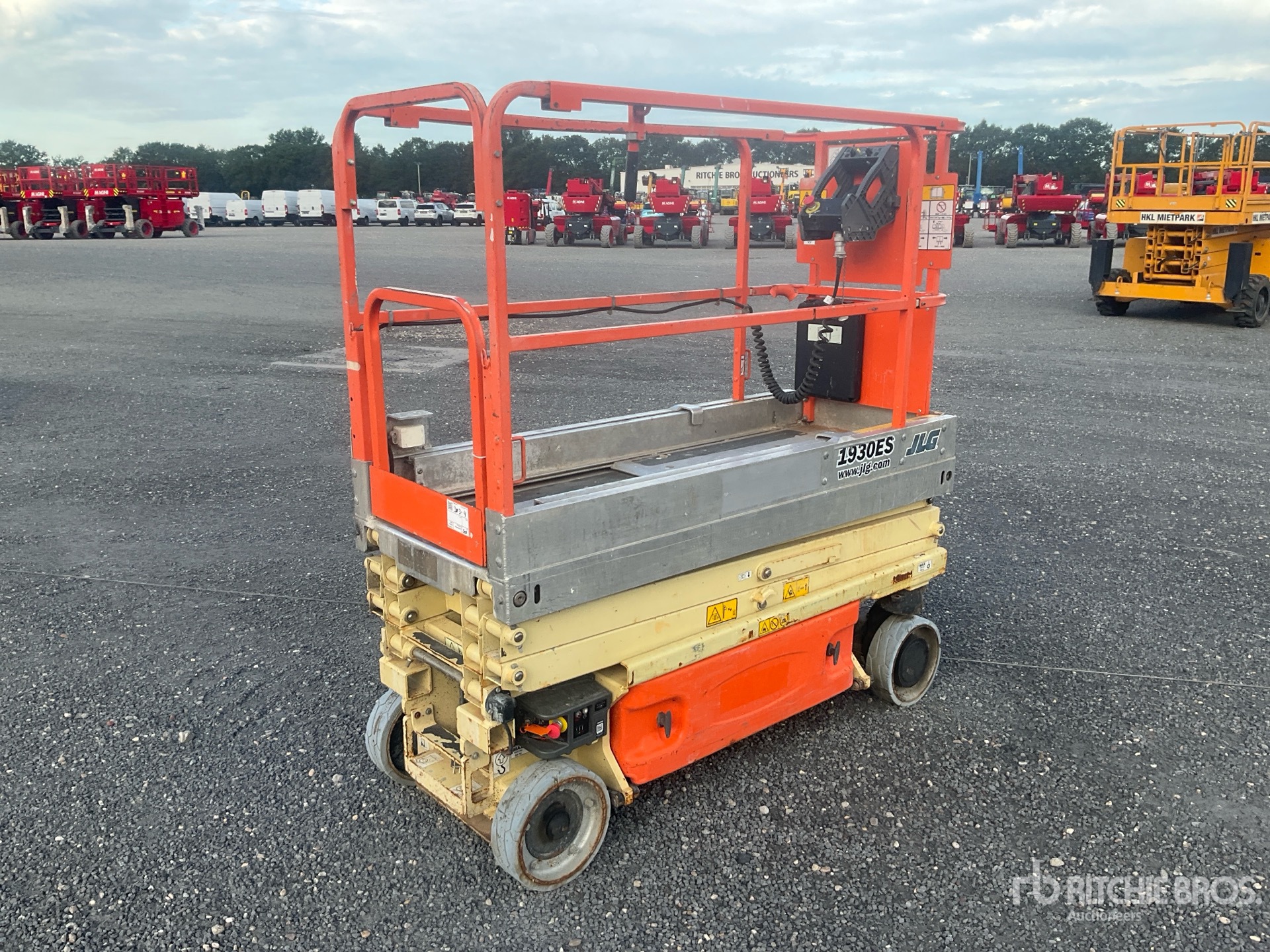 Photo of 2013 JLG 1930 ES