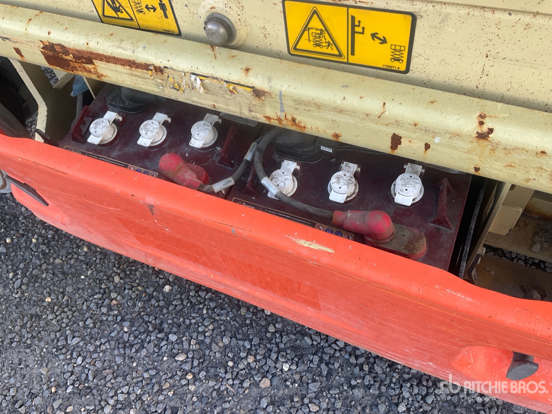 2013 JLG 1930 ES