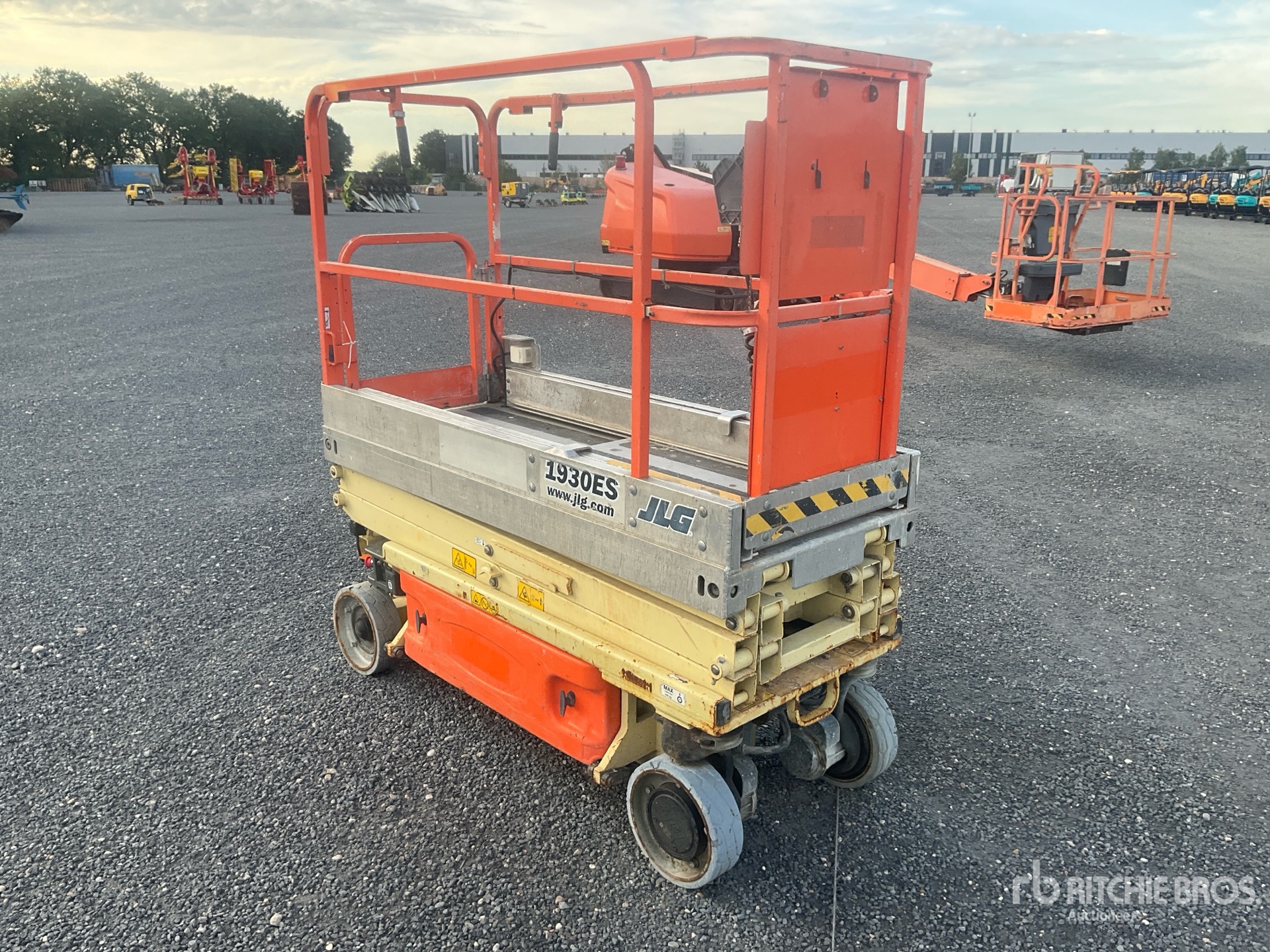 2013 JLG 1930 ES