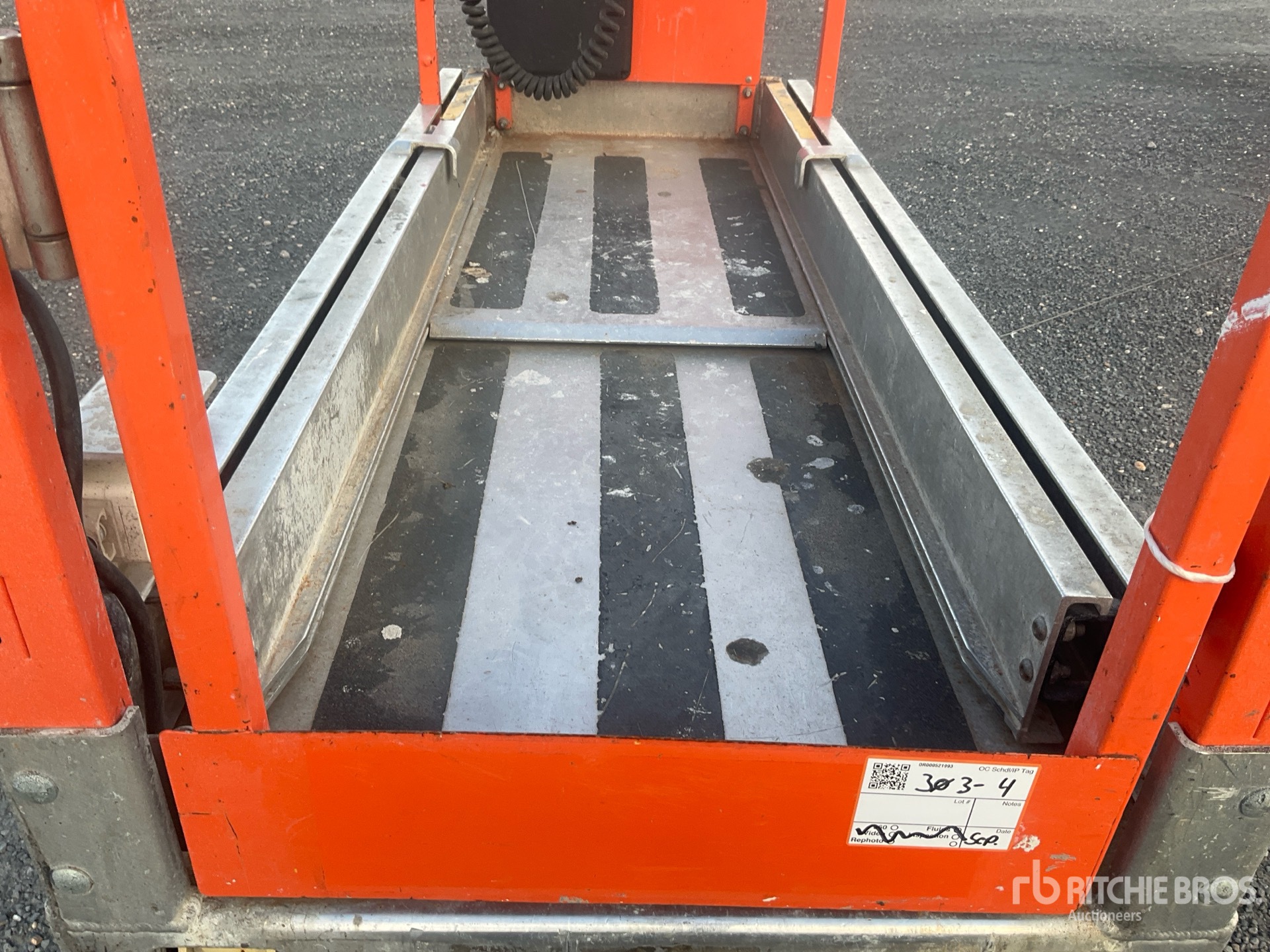 2013 JLG 1930 ES