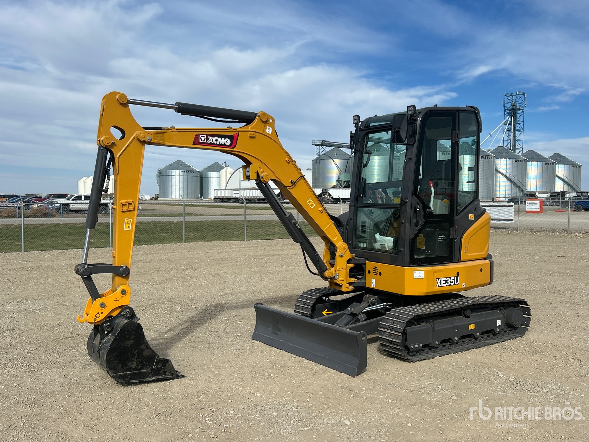 2026 XCMG XE35U