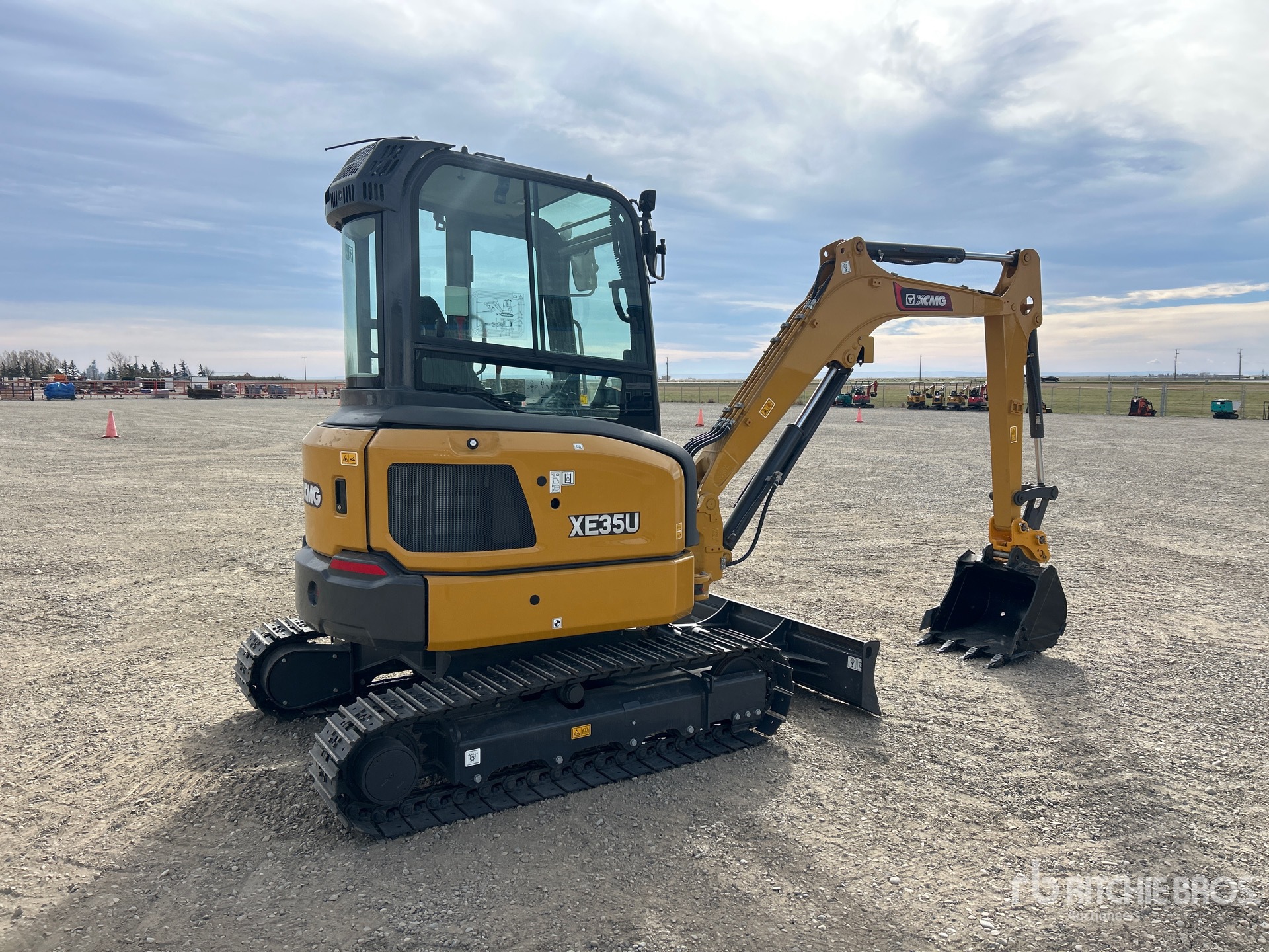 2026 XCMG XE35U