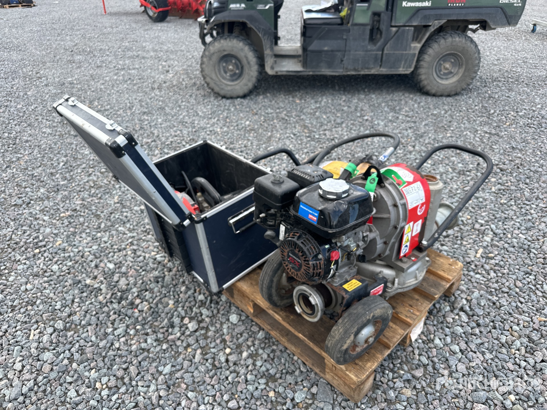 General Appearance with Picture, Left Rear Corner
