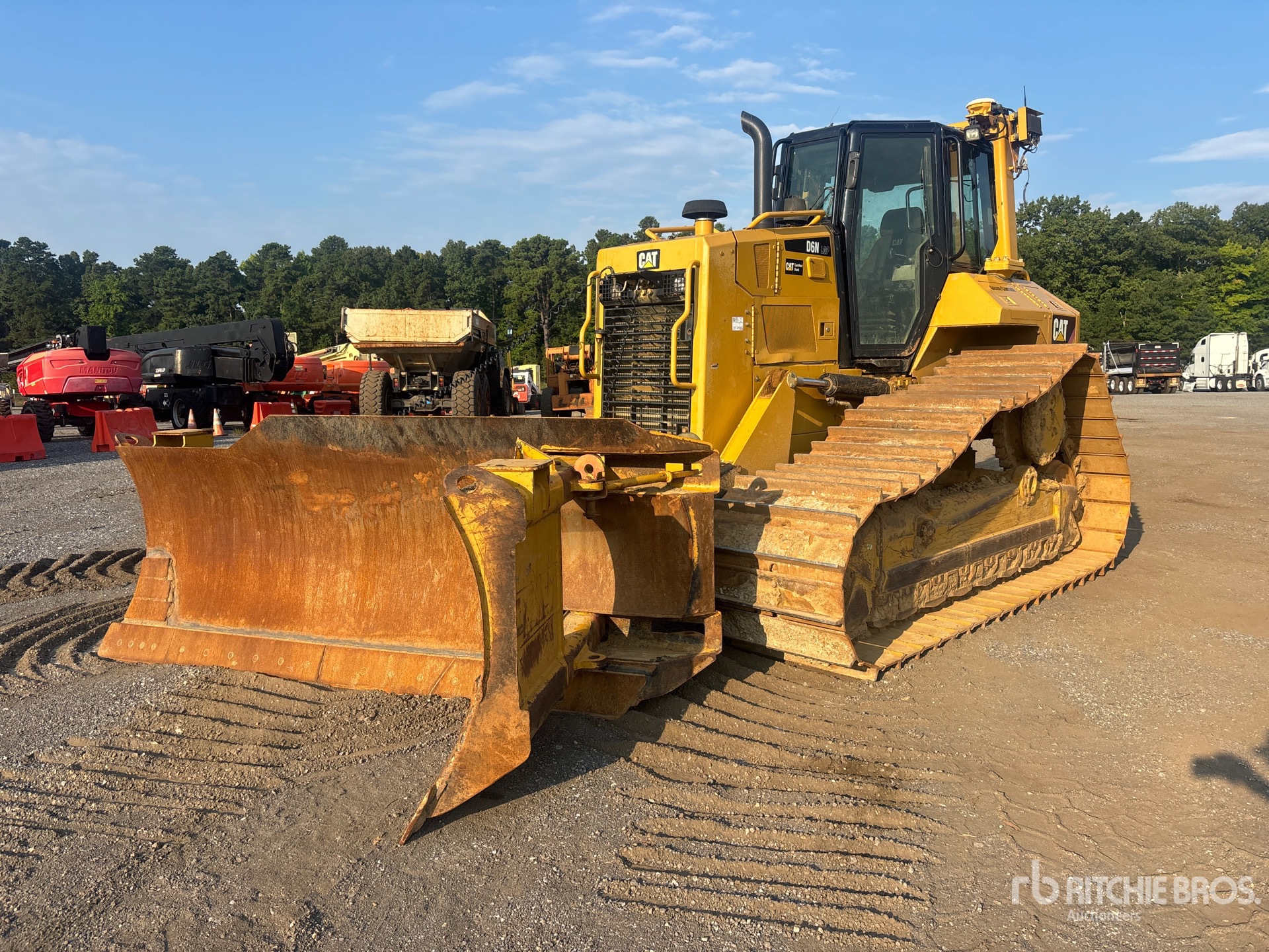 Photo of 2017 Caterpillar D6N LGP