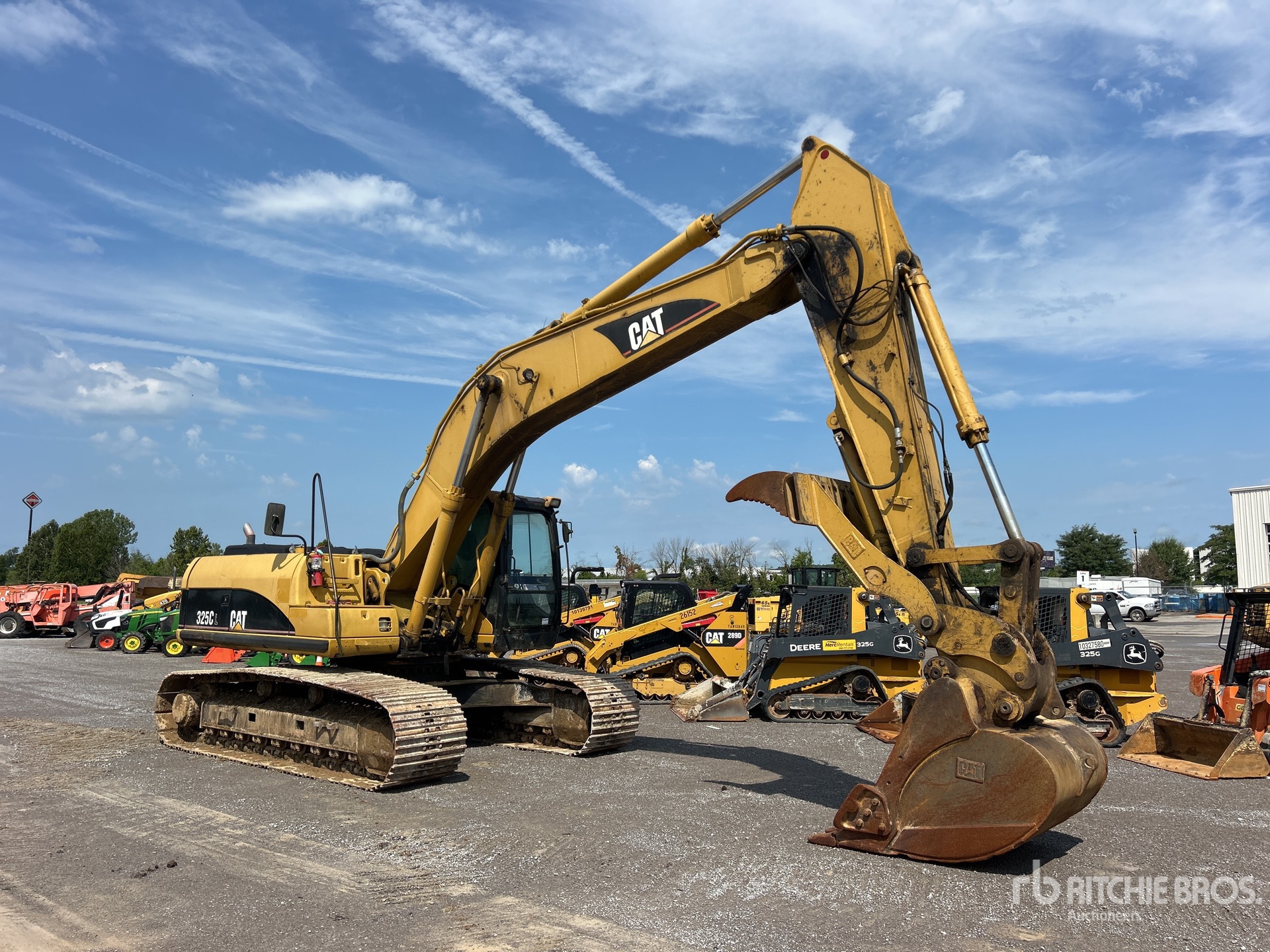 2005 Caterpillar 325C L
