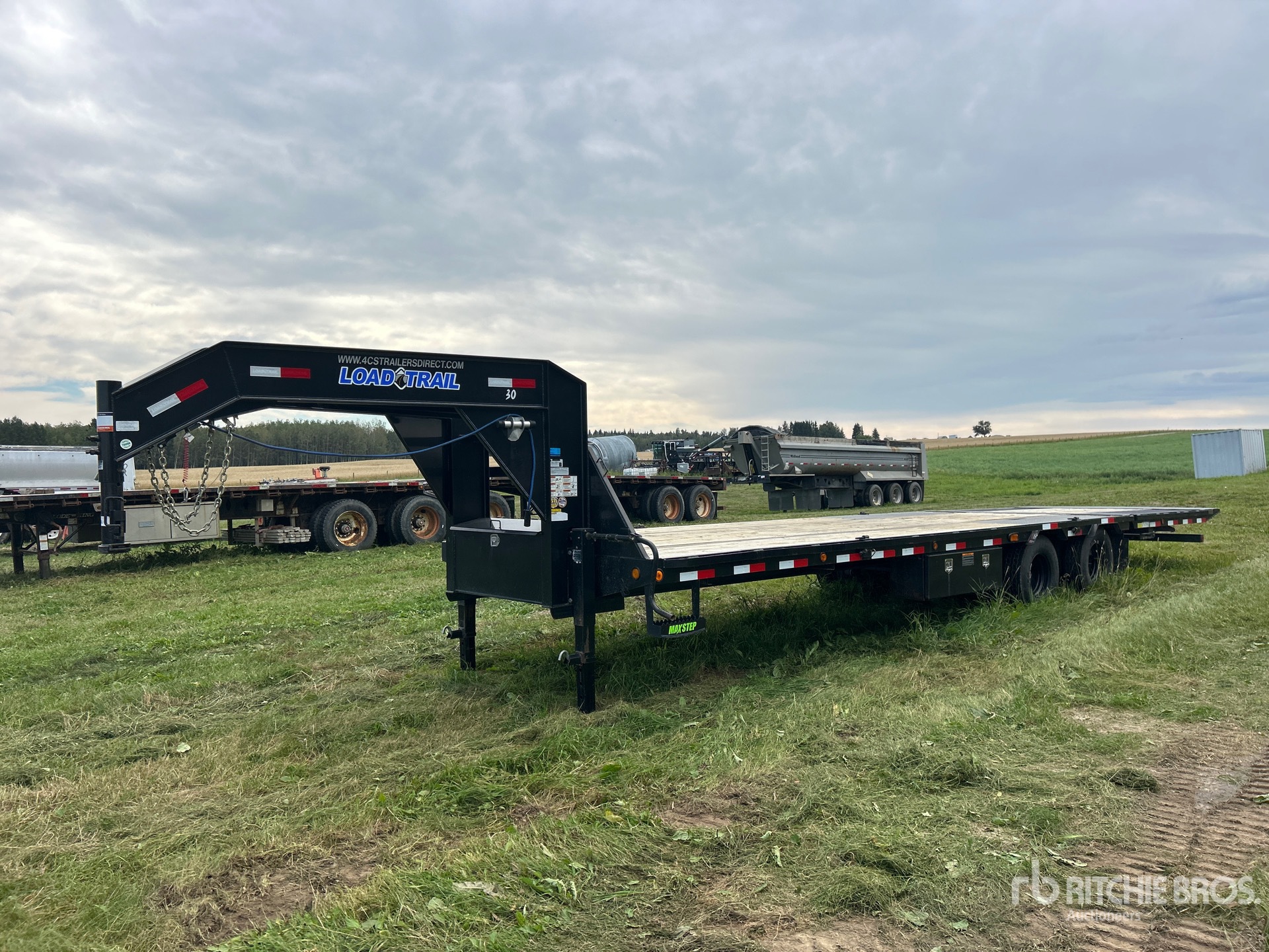 Photo of 2023 Load Trail 32 ft T/A Gooseneck