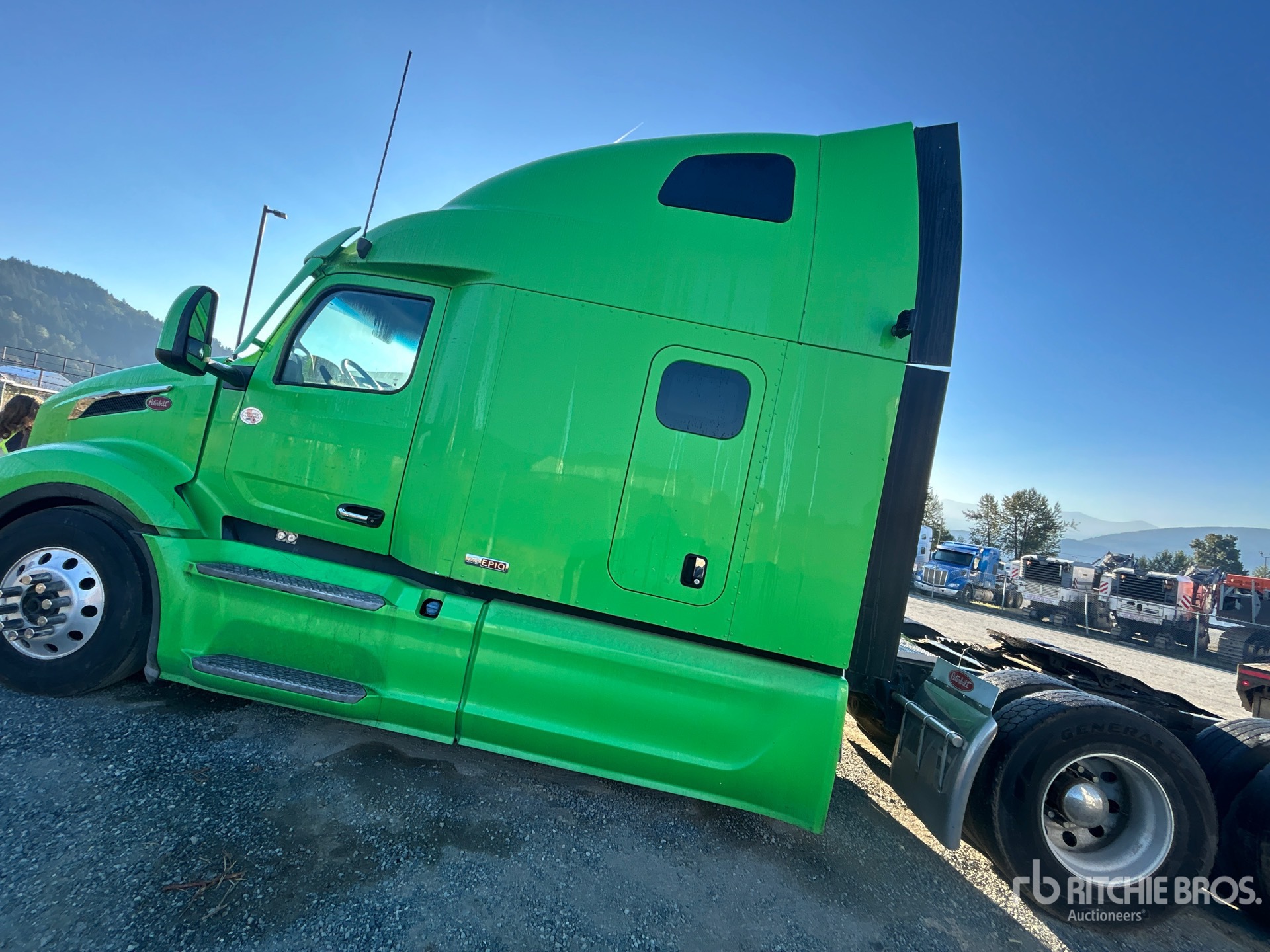 2024 Peterbilt 375