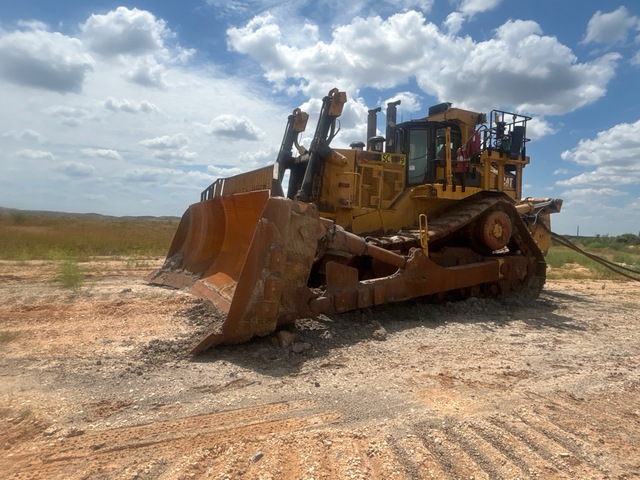 2010 Cat D11 Crawler Dozer (Inoperable)