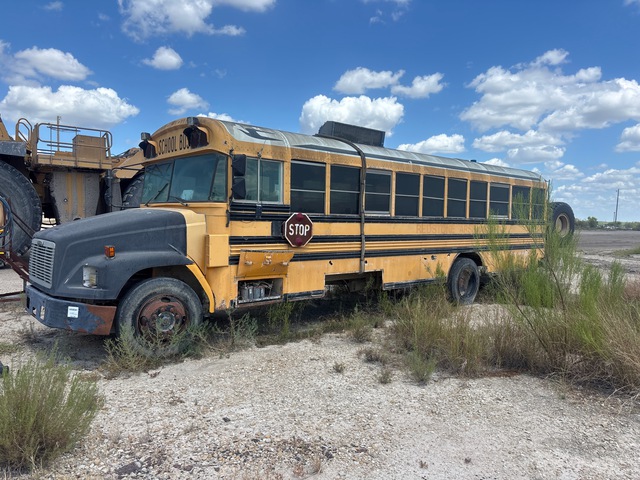 2000 Freightliner F-565 4x2 24-Seat School School Bus (Inoperable) 2000 Freightliner F-565 4x2 24-Seat School School Bus (Inoperable)