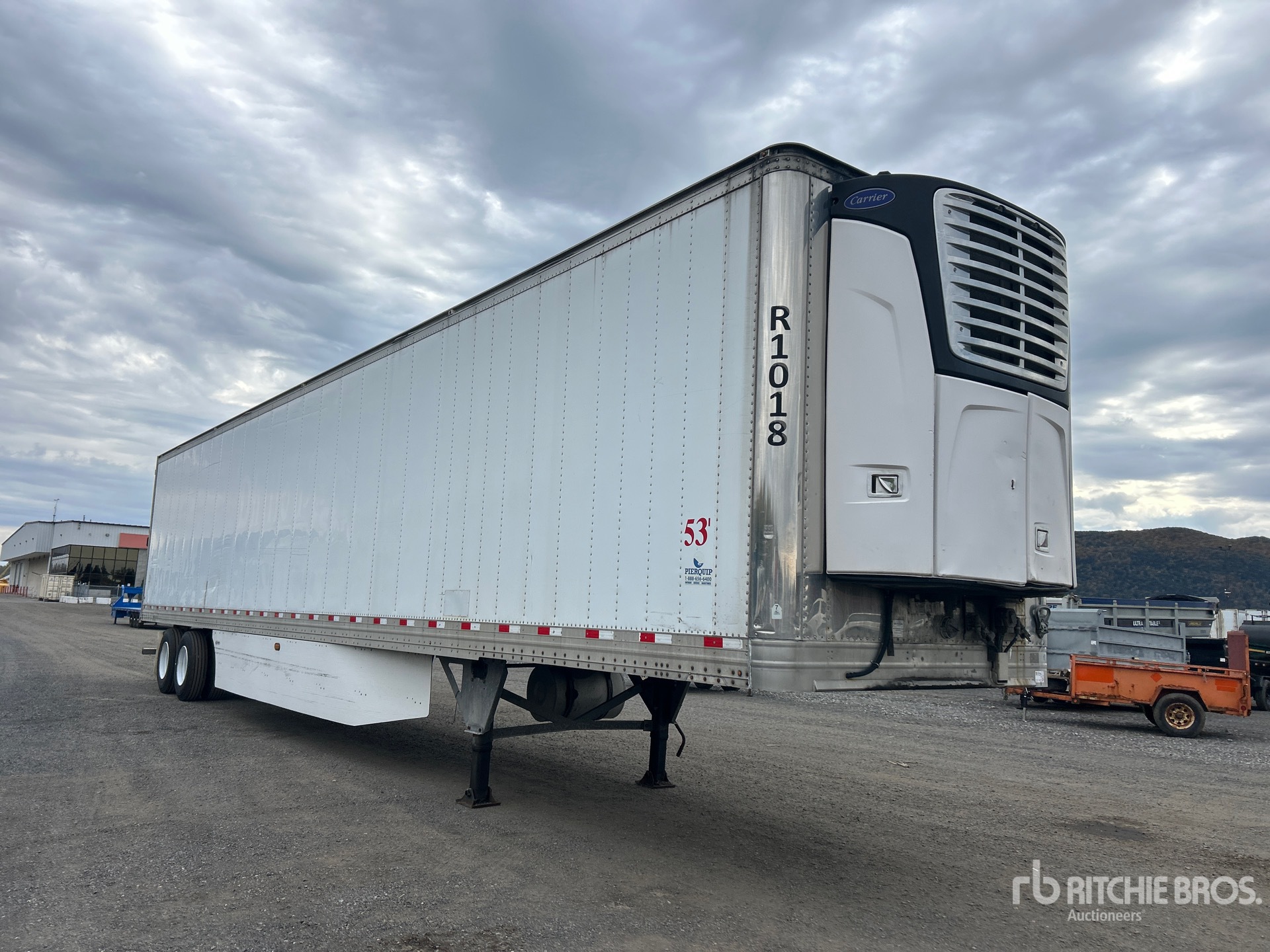 2015 Hyundai 53 FT X 102 IN T/A