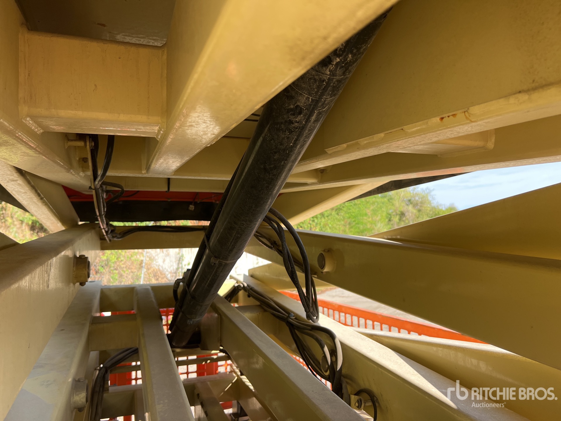 2011 JLG 4069LE
