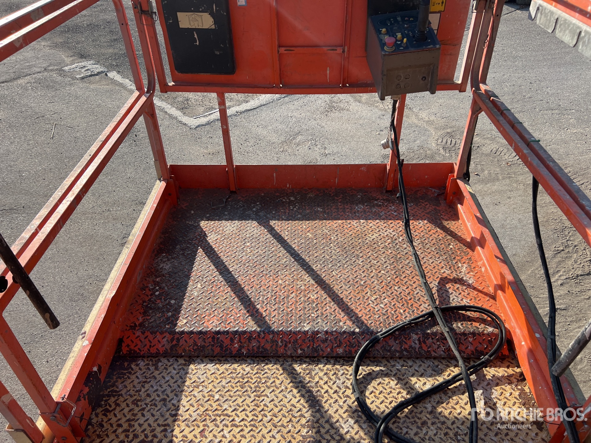 2012 JLG 4069LE