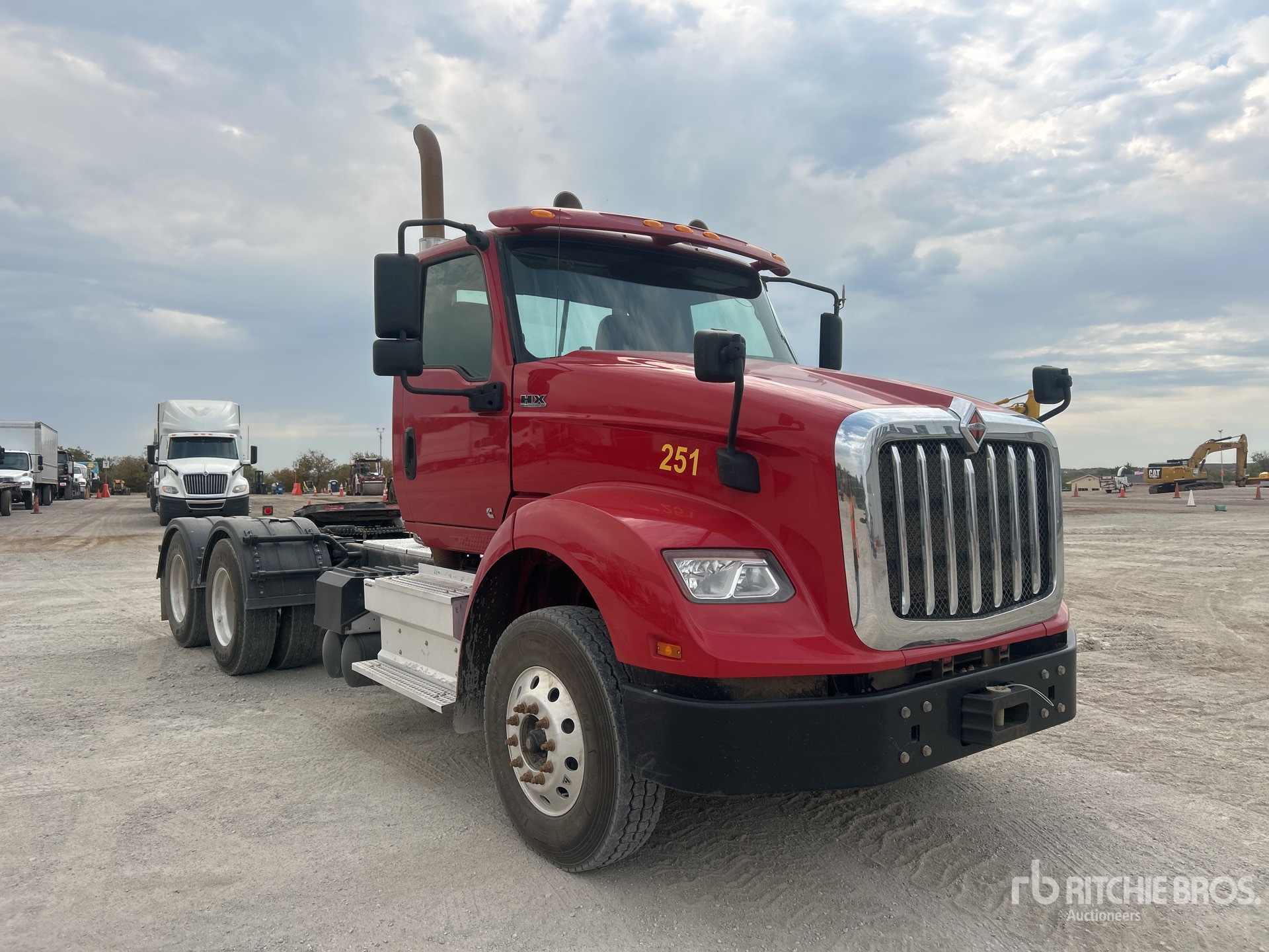 2022 International HX620