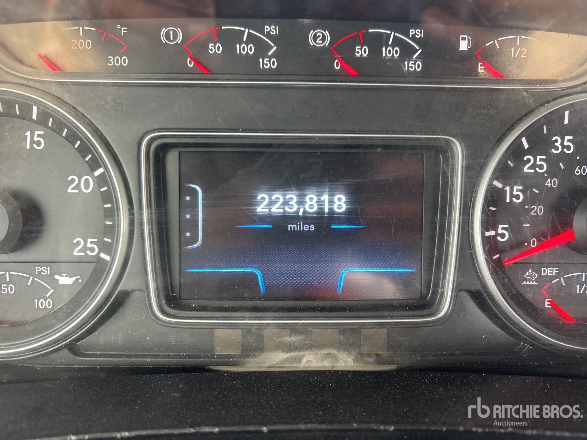 2023 International HX620