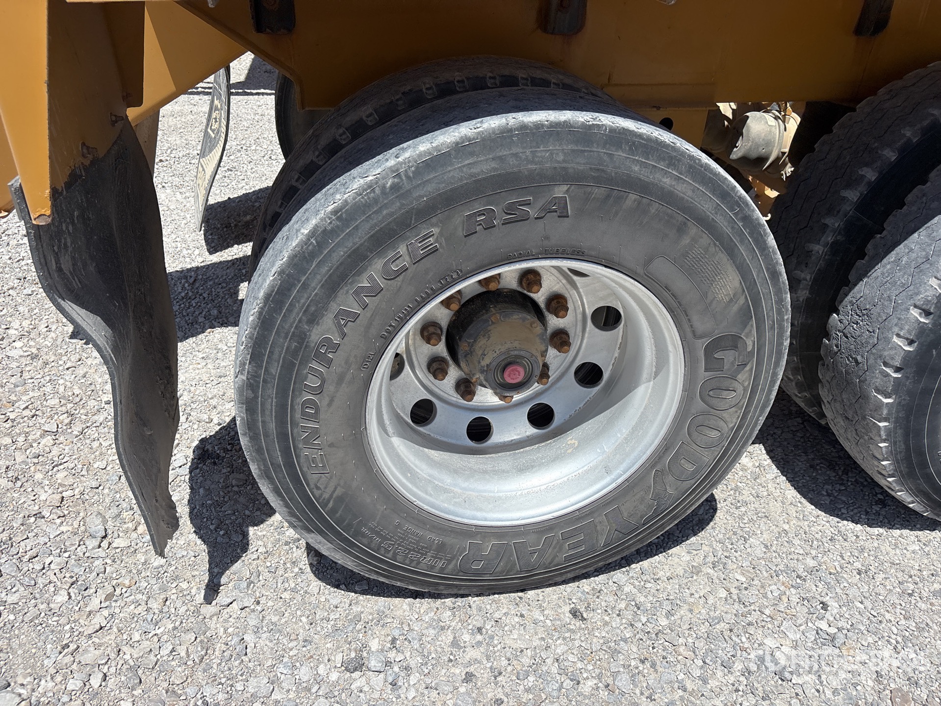 2021 Trail King TKBD22-40-N