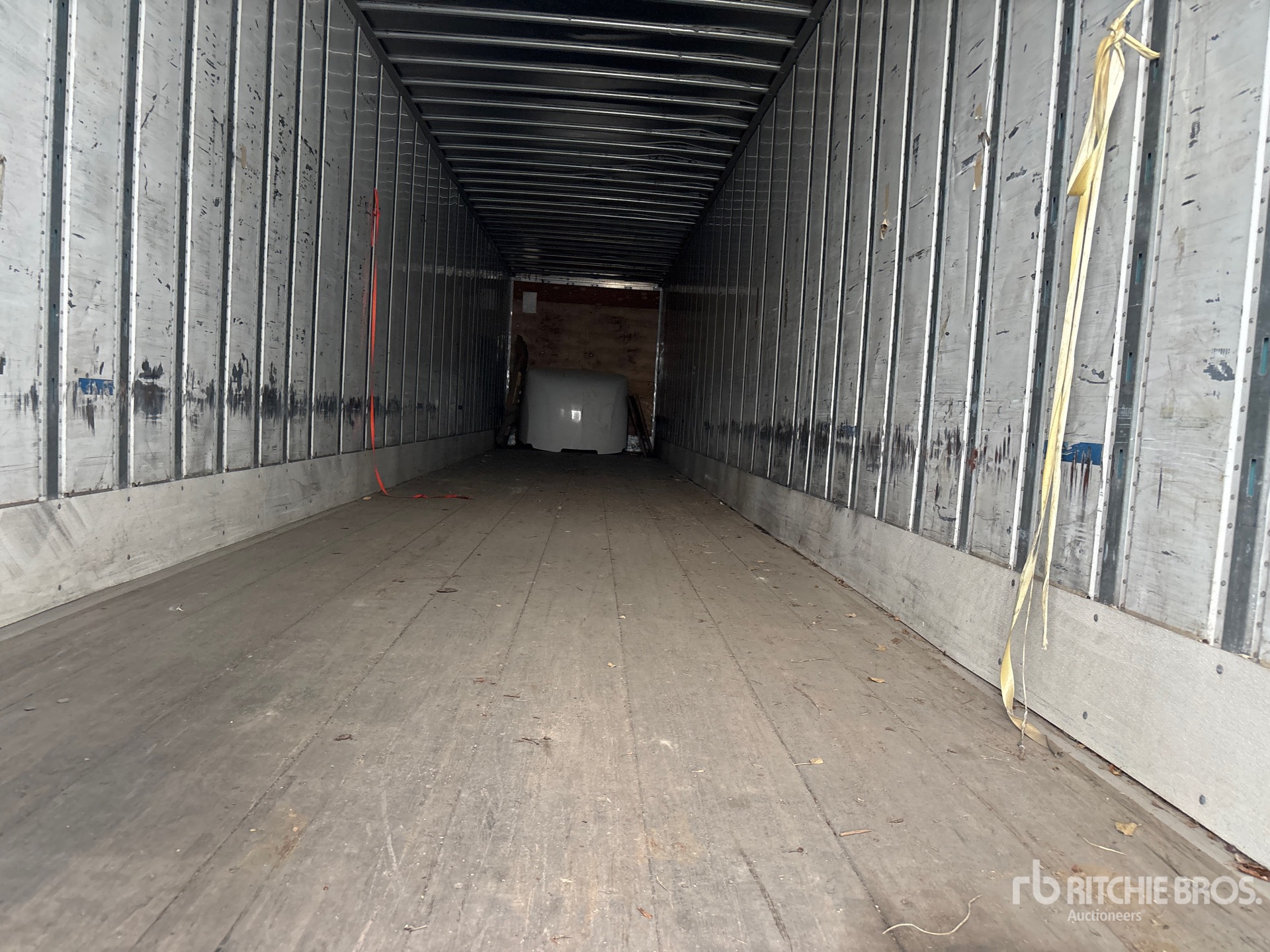 2013 Utility 53 ft x 102 in T/A