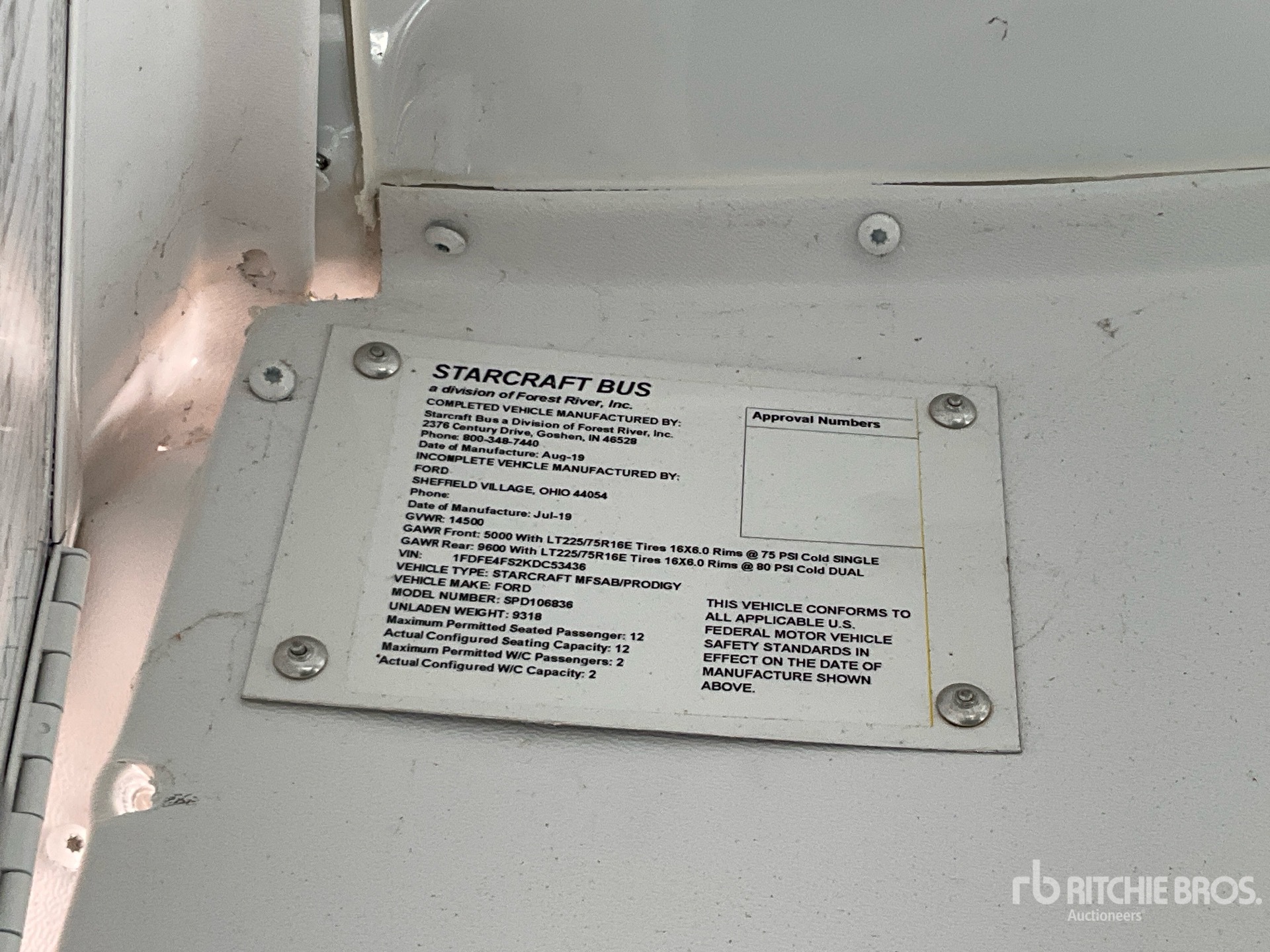 2019 Ford E-450