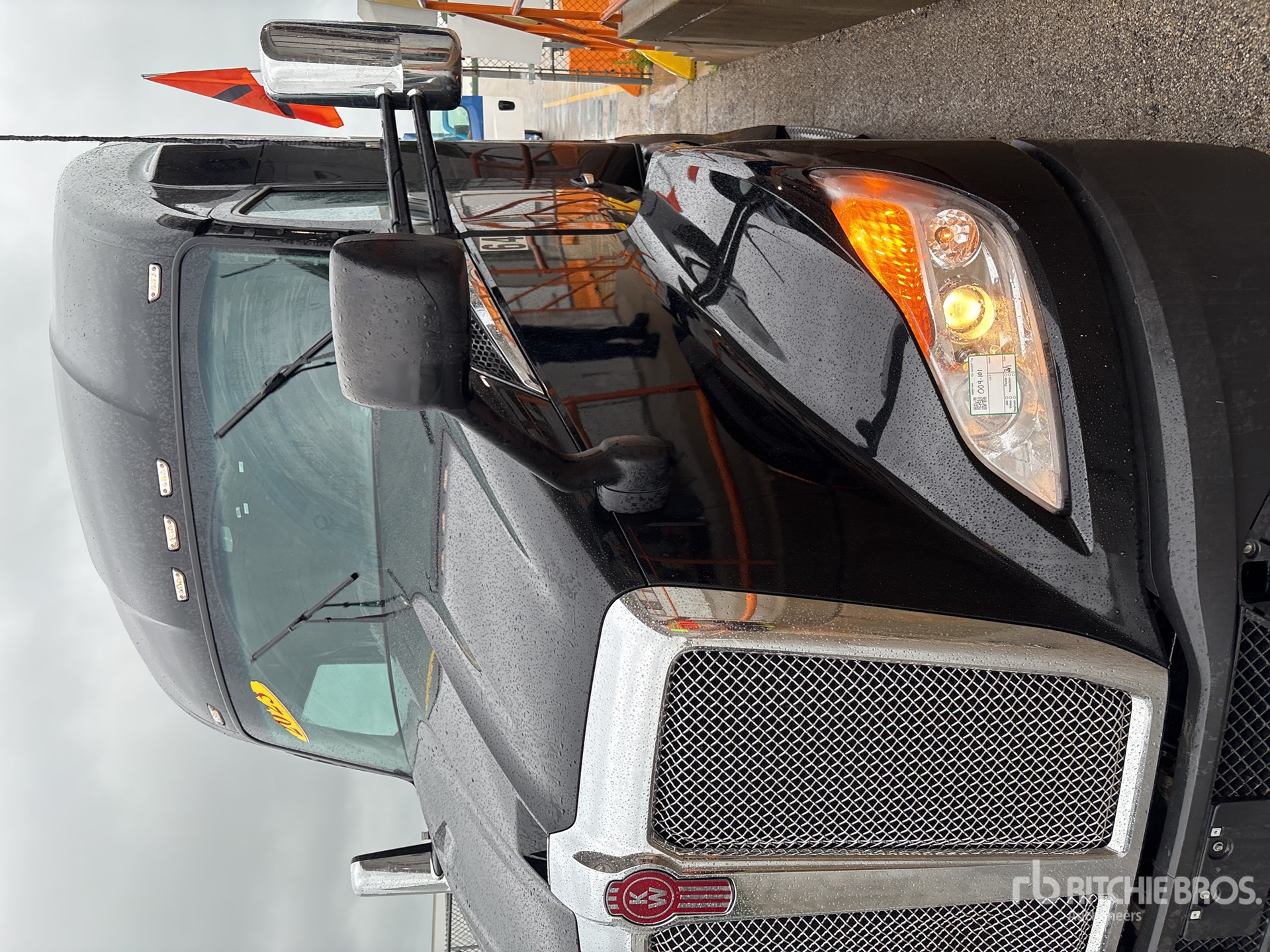 2023 Kenworth T680