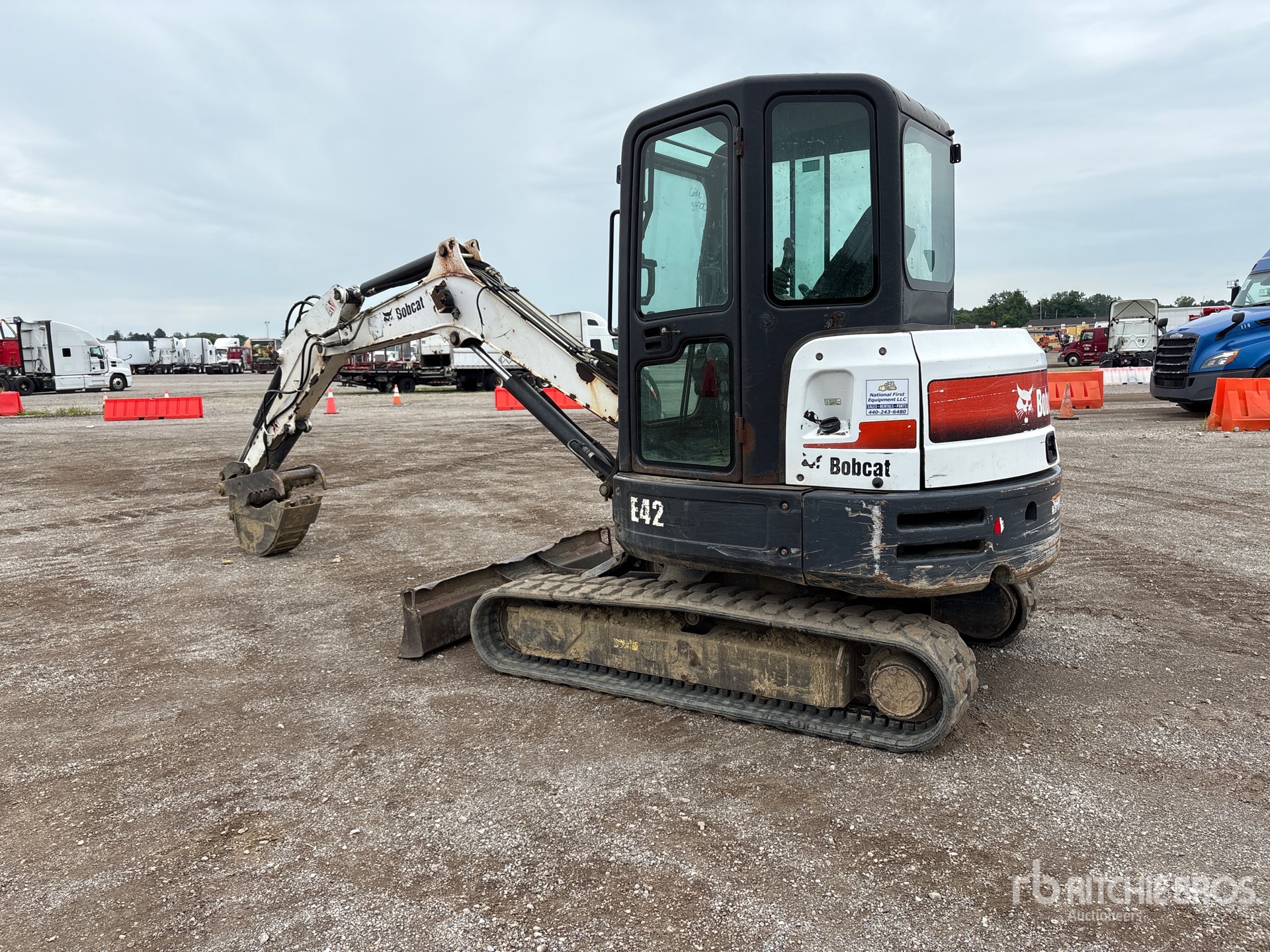 2015 Bobcat E42