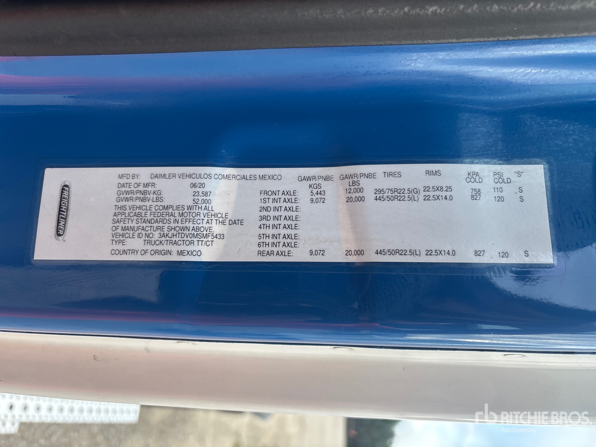 2021 Freightliner CASCADIA 116