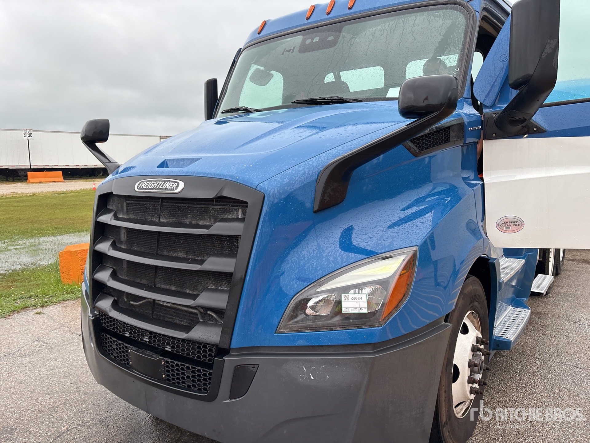 2021 Freightliner CASCADIA 116