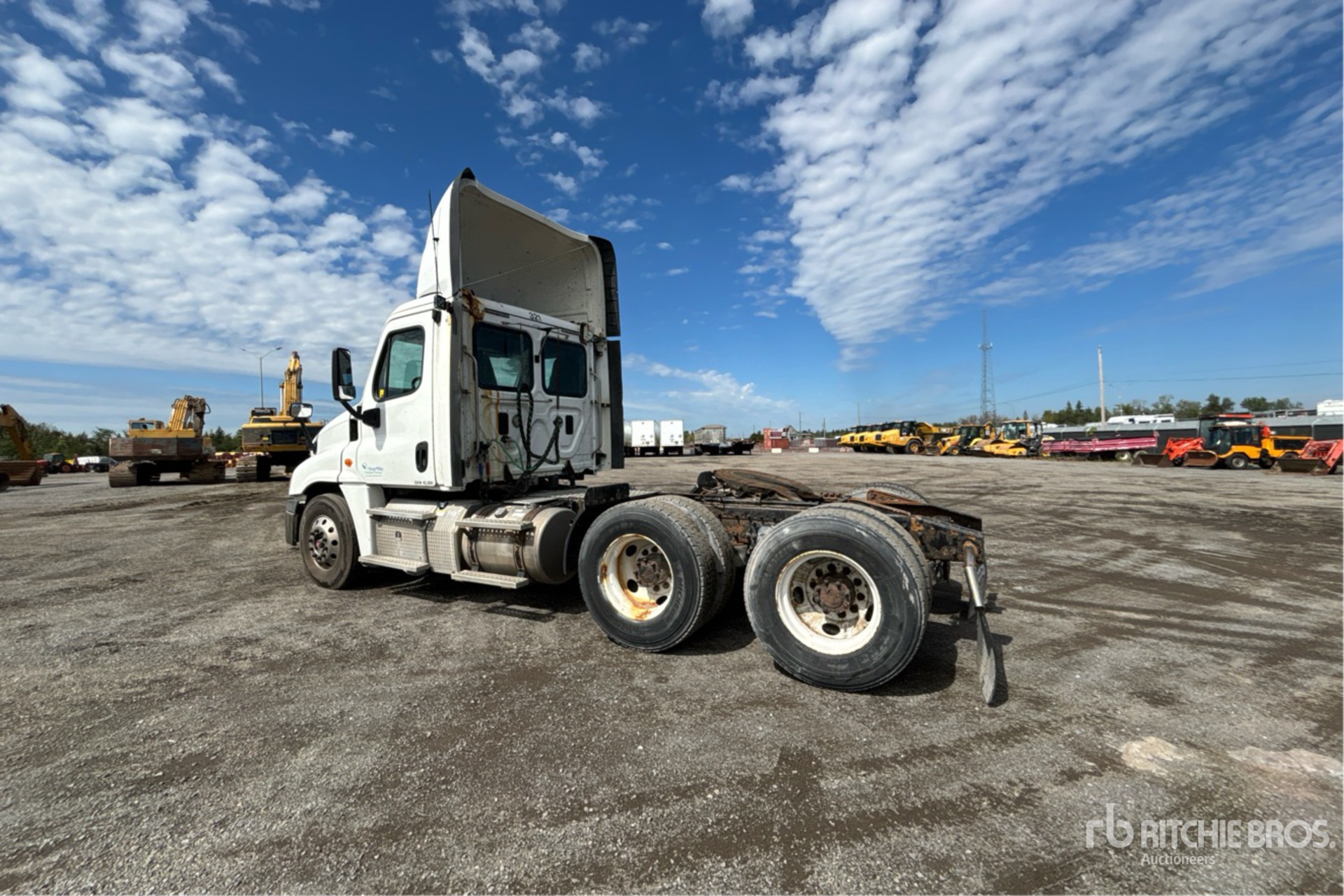 2014 Freightliner CASCADIA 125