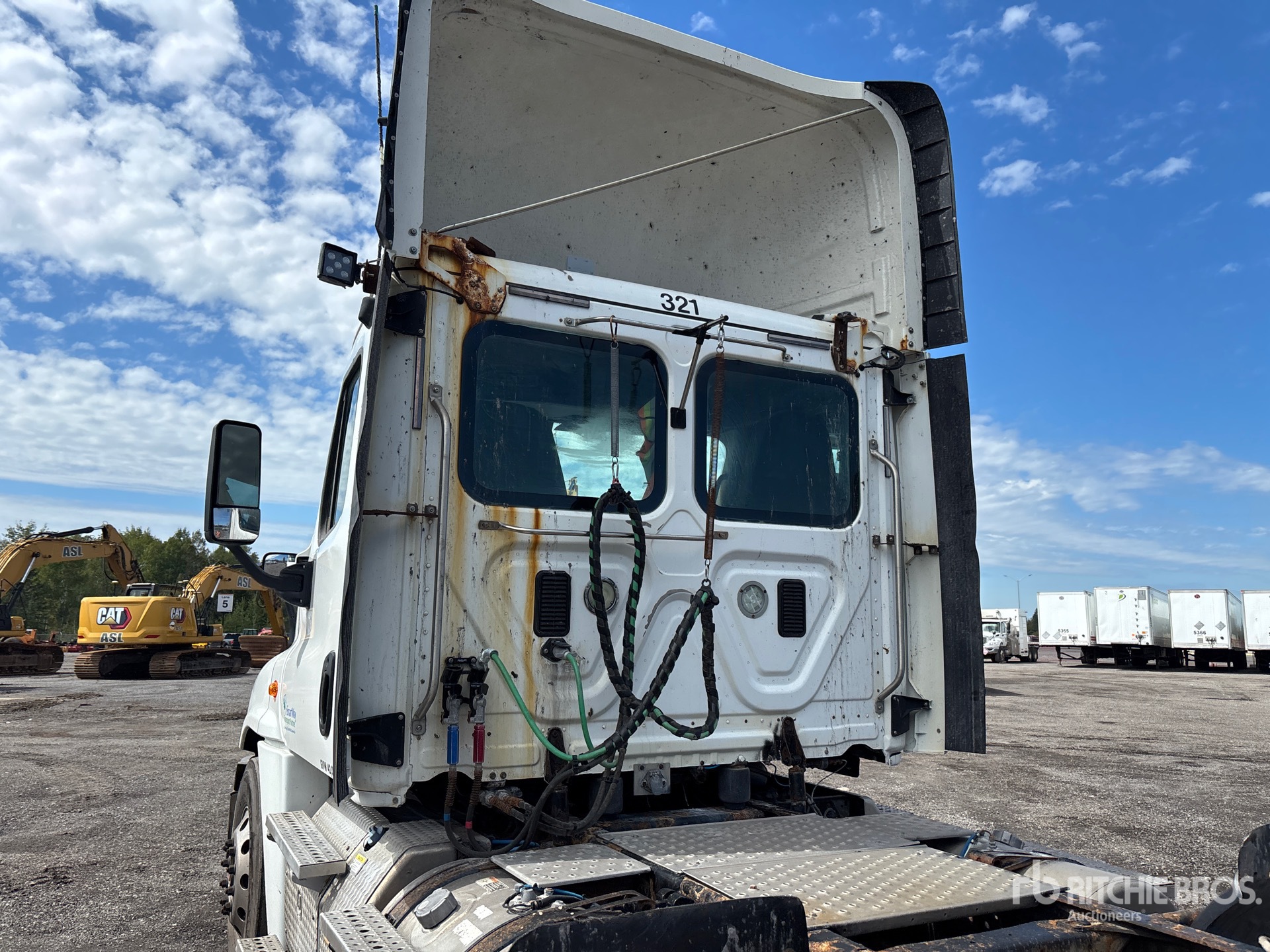 2014 Freightliner CASCADIA 125