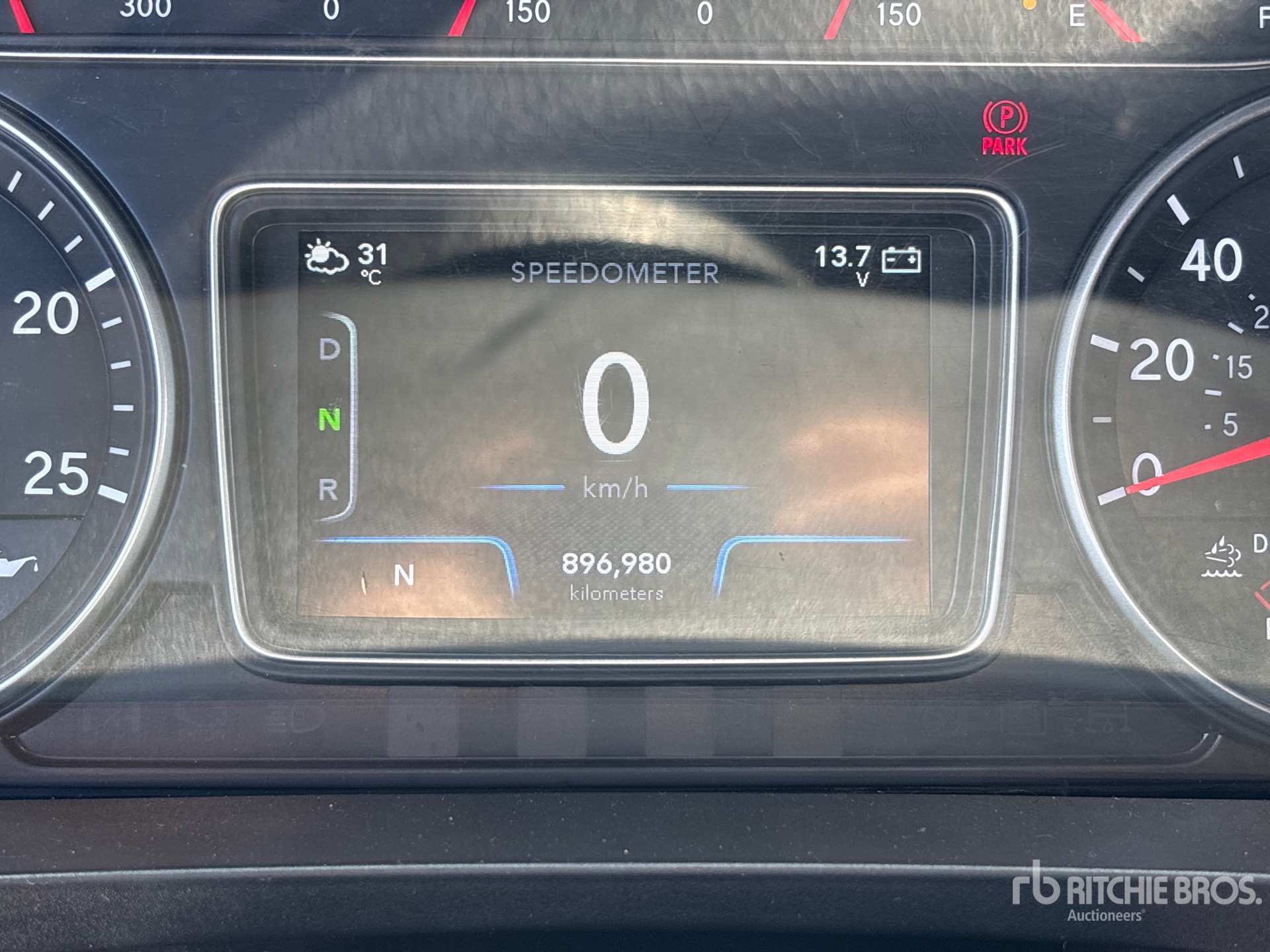 2021 International LT625