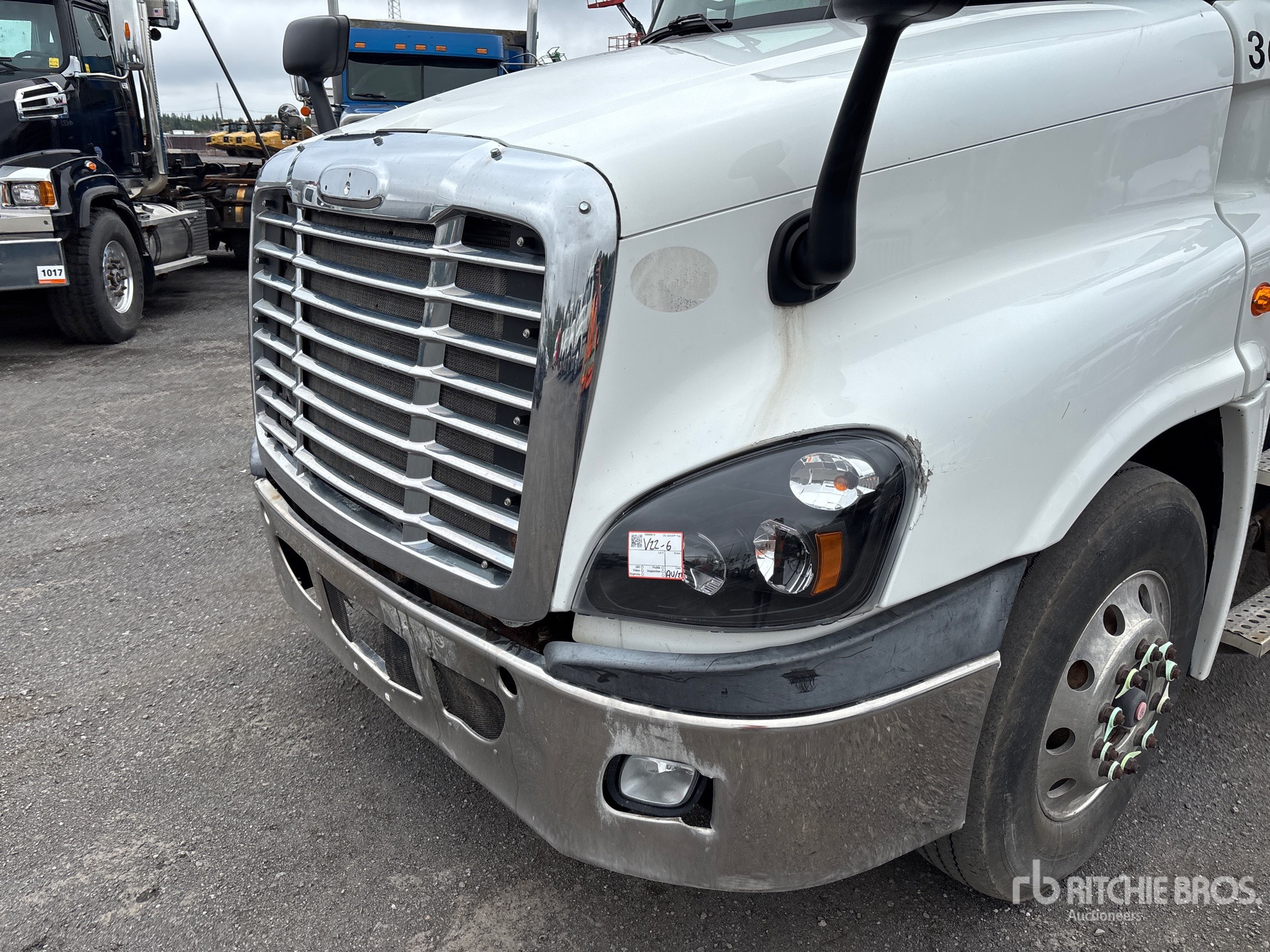 2016 Freightliner CASCADIA 125