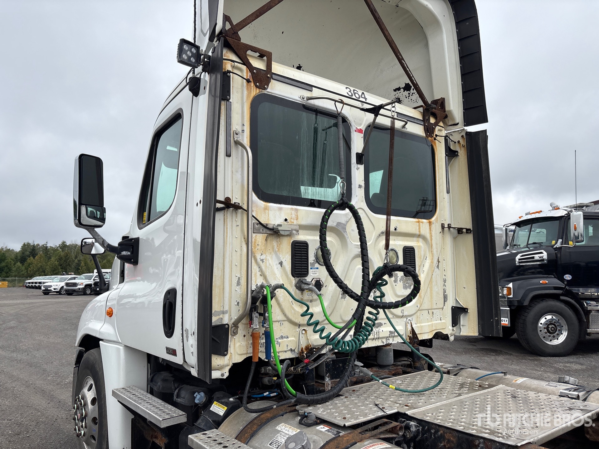 2016 Freightliner CASCADIA 125