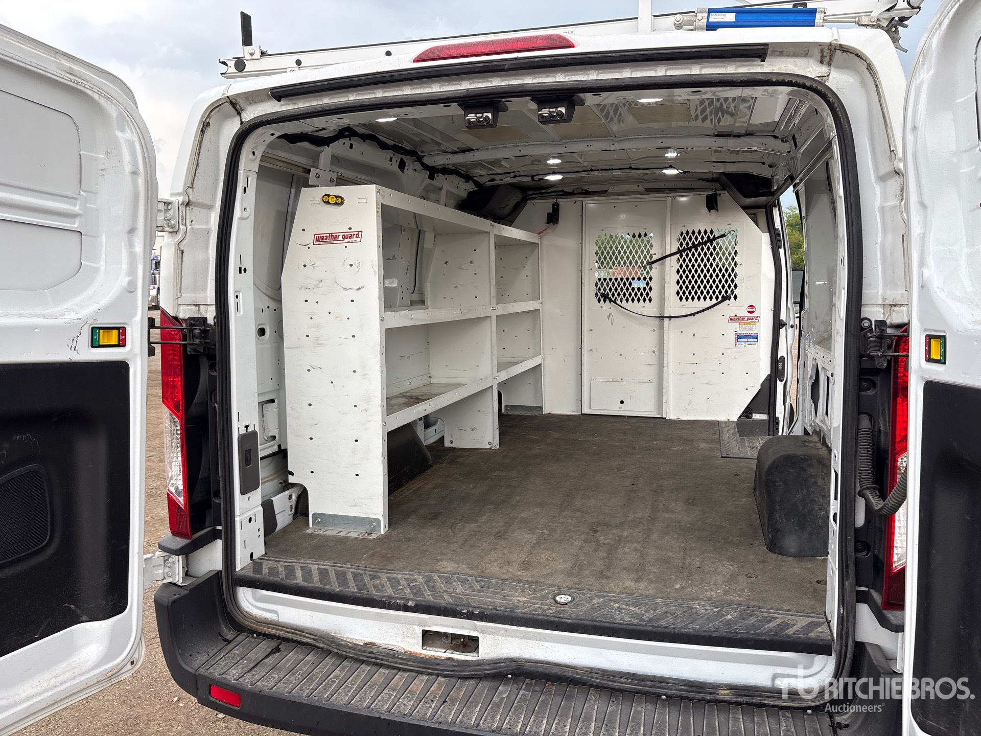 2020 Ford TRANSIT 250