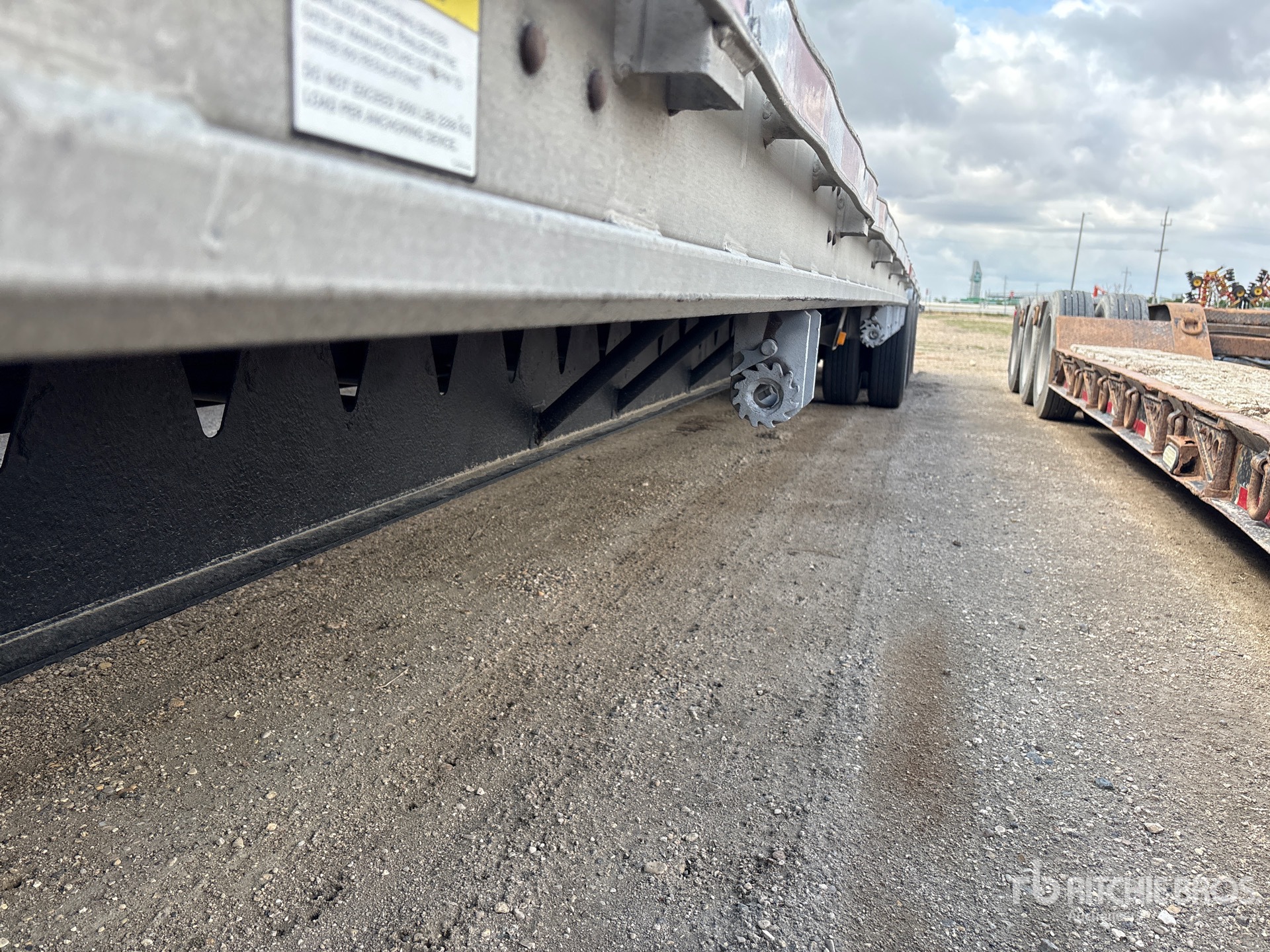 2002 Load King  53 FT TRI/A